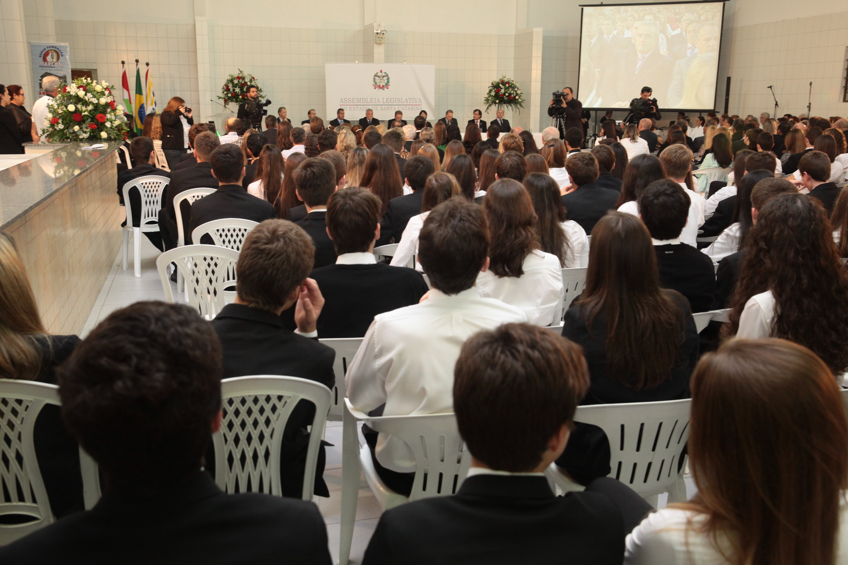 Sessão Solene em homenagem ao Colégio Maximiliano Gaidzinski em Cocal do Sul. Foto: Miriam Zomer/Agência AL