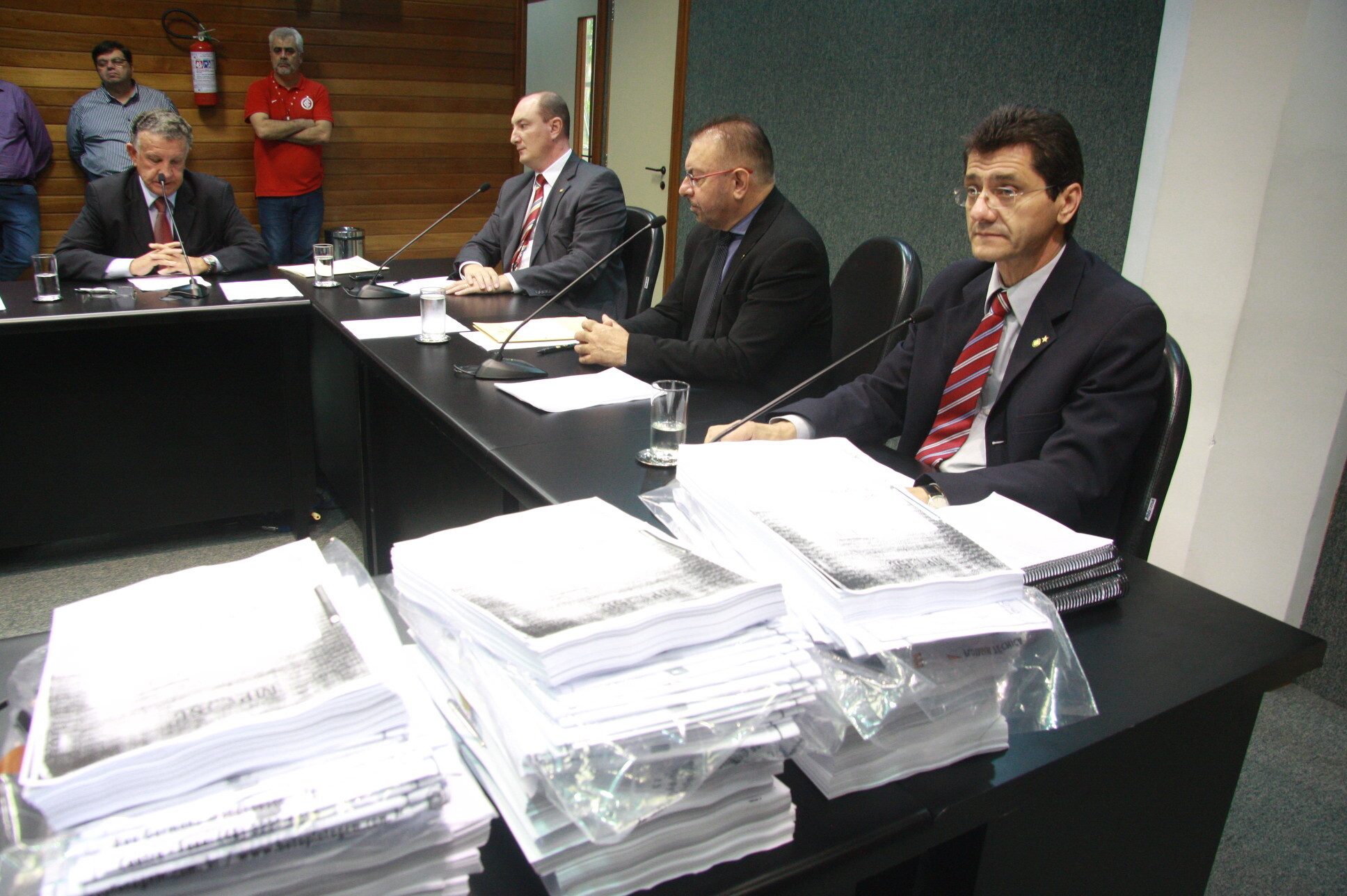 Deputados instalam CPI do MP para investigar compra da sede do órgão