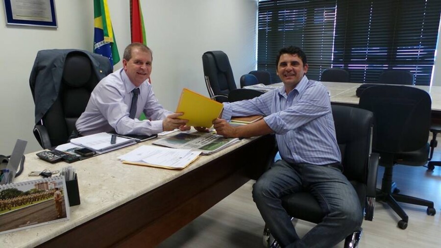 Maurício Eskudlark recebe lideranças regionais na Assembleia Legislativa
