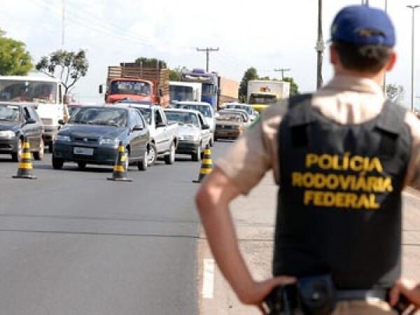 Lei altera Código de Trânsito Brasileiro para diminuir violência nas rodovias