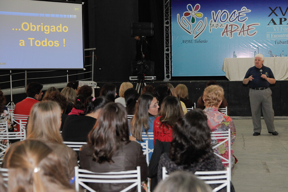 Congresso das Apaes em Tubarão debate prevenção de deficiências