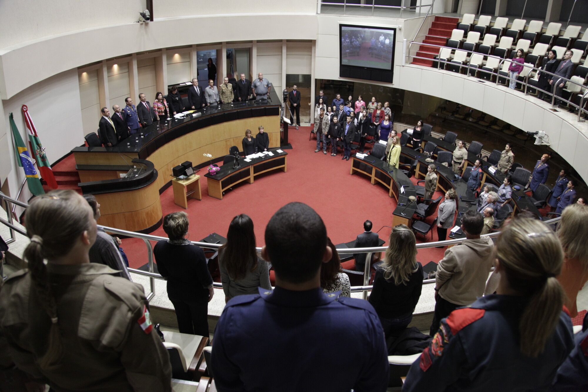 Mulheres referências na segurança pública são homenageadas pelo parlamento