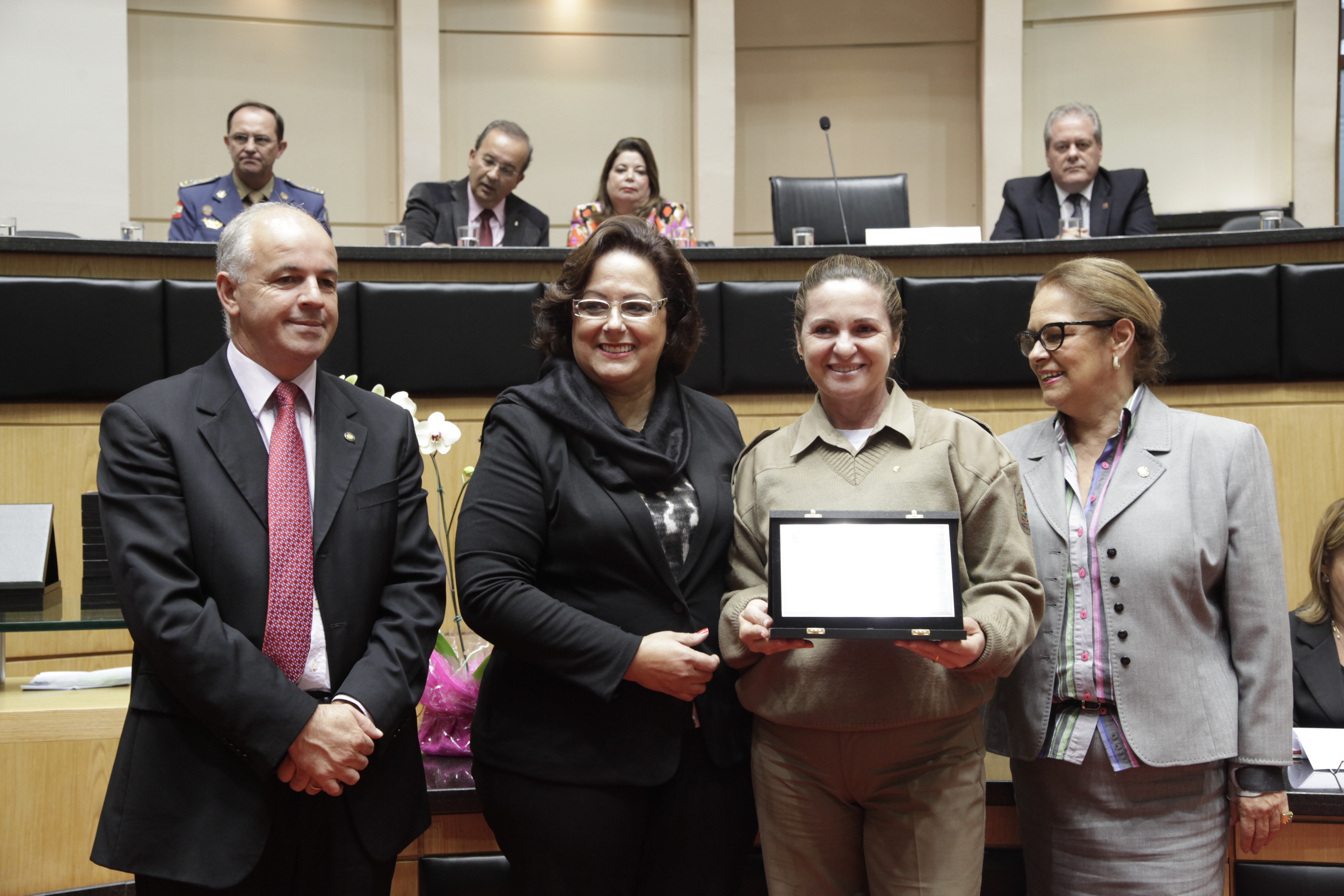 Sessão Especial em homenagem às Policiais Militares Femininas, Policiais Civis Femininas e Bombeiras Militares e Bombeiras Voluntárias do Estado de Santa Catarina. Foto: Carlos Kilian/Agência AL
