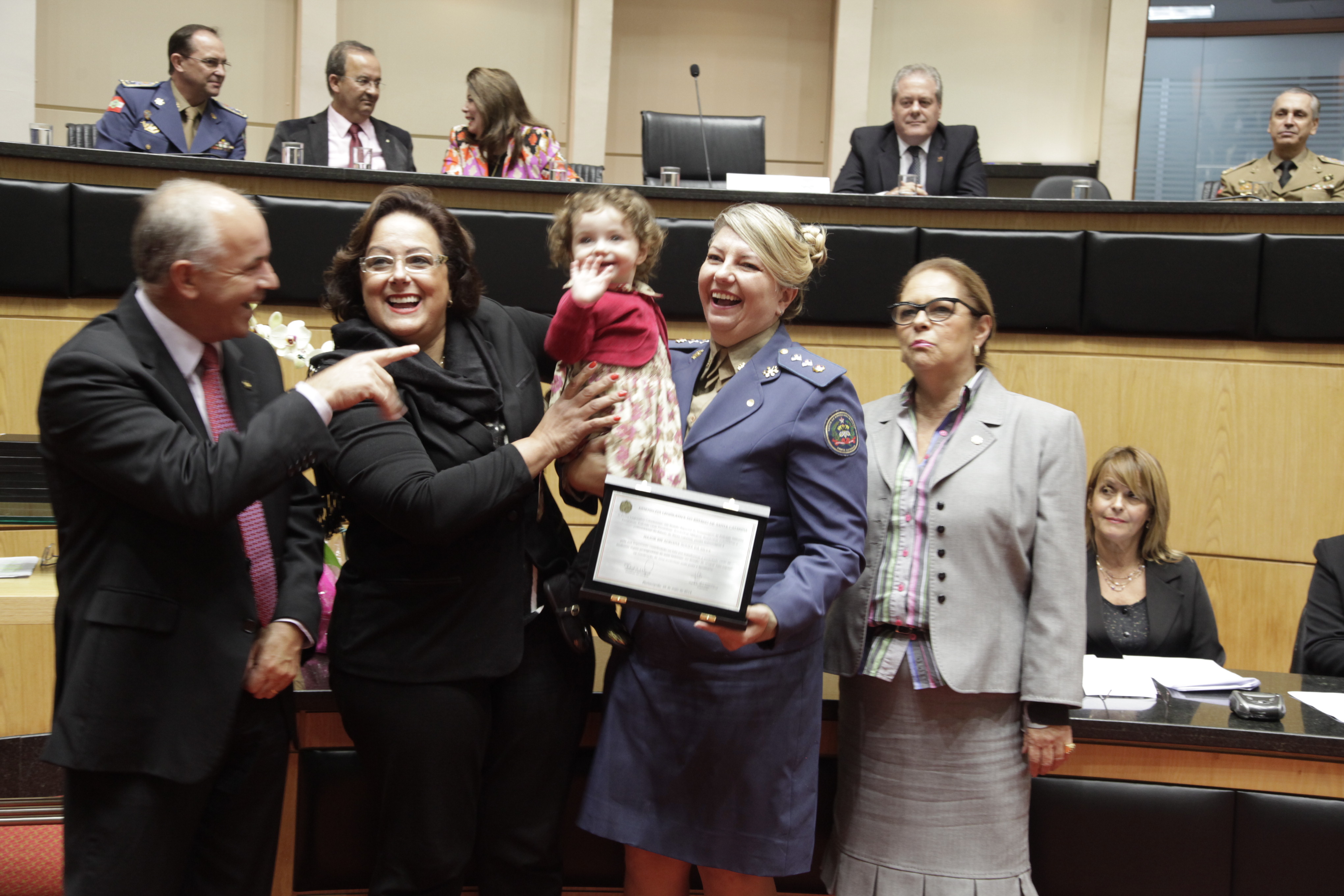 Sessão Especial em homenagem às Policiais Militares Femininas, Policiais Civis Femininas e Bombeiras Militares e Bombeiras Voluntárias do Estado de Santa Catarina. Foto: Carlos Kilian/Agência AL
