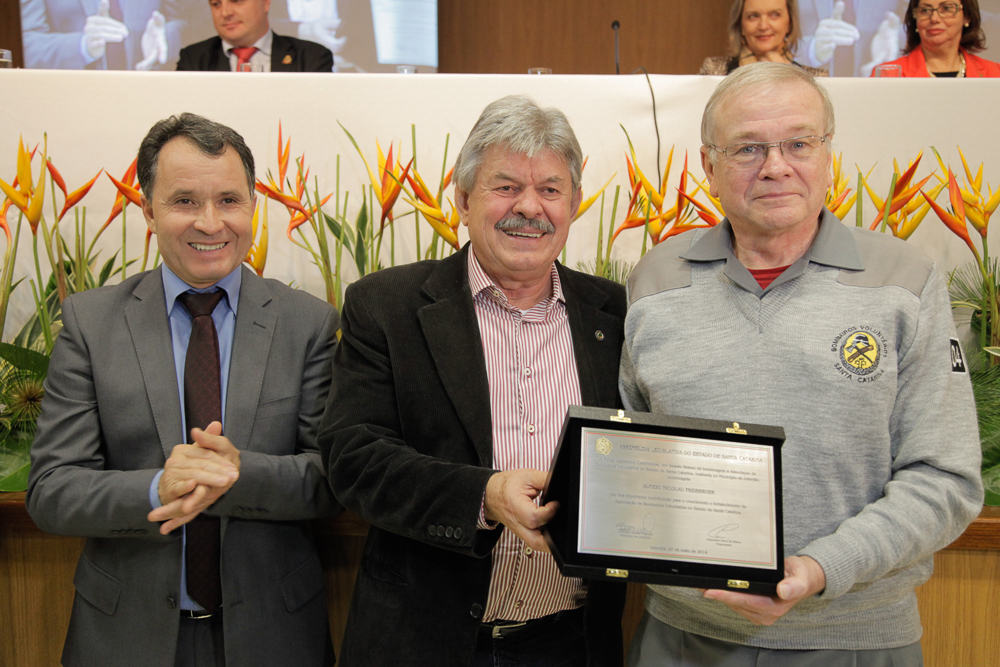 Sessão Solene de Homenagem aos Bombeiros Voluntários - Foto: Juliana Stadnik / Agência AL