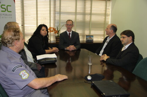 Deputado Saretta participa de audiência com representantes dos Bombeiros Voluntários e MPSC