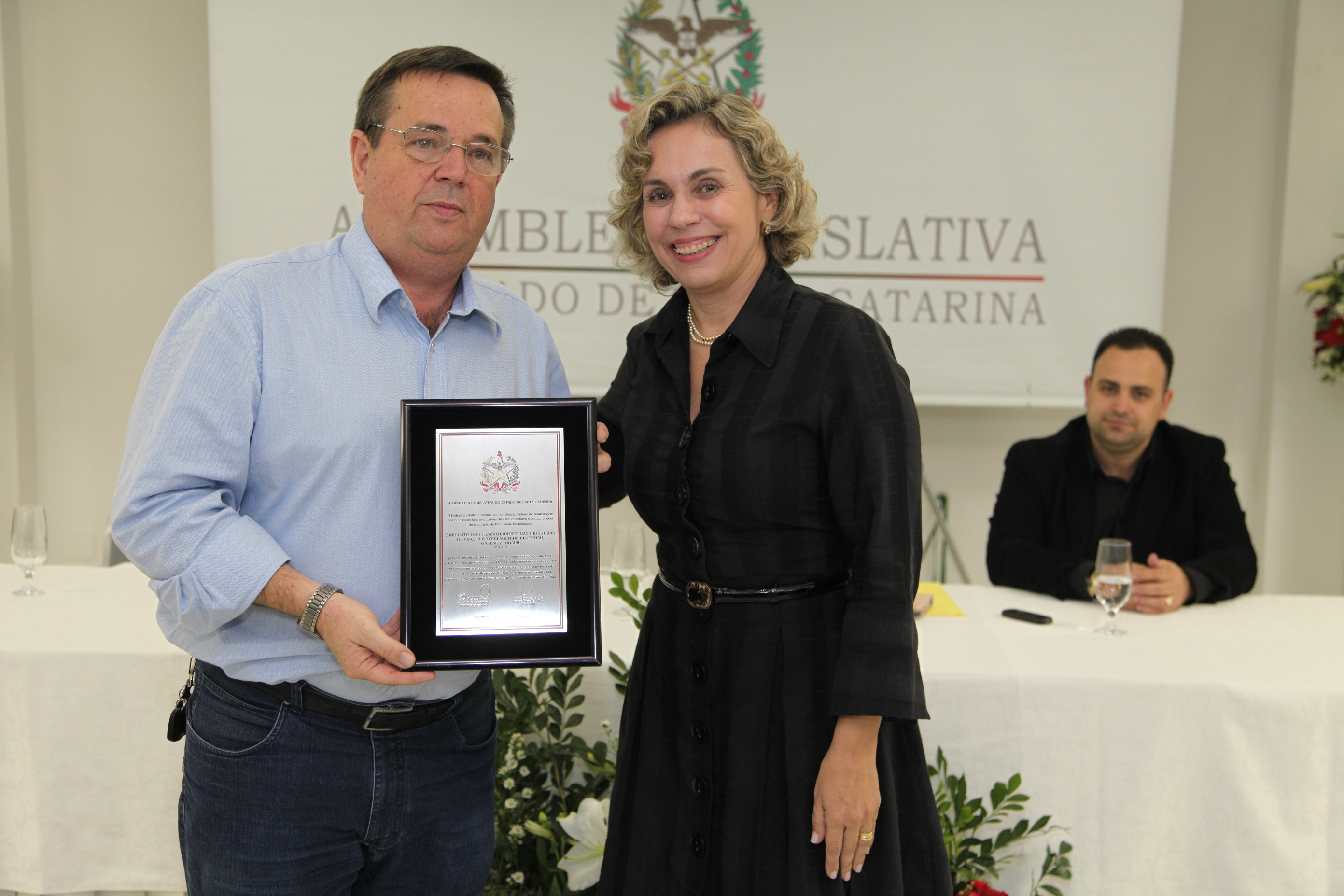 Sessão Solene em homenagem aos Sindicatos Representativos dos Trabalhadores da Cidade de Blumenau