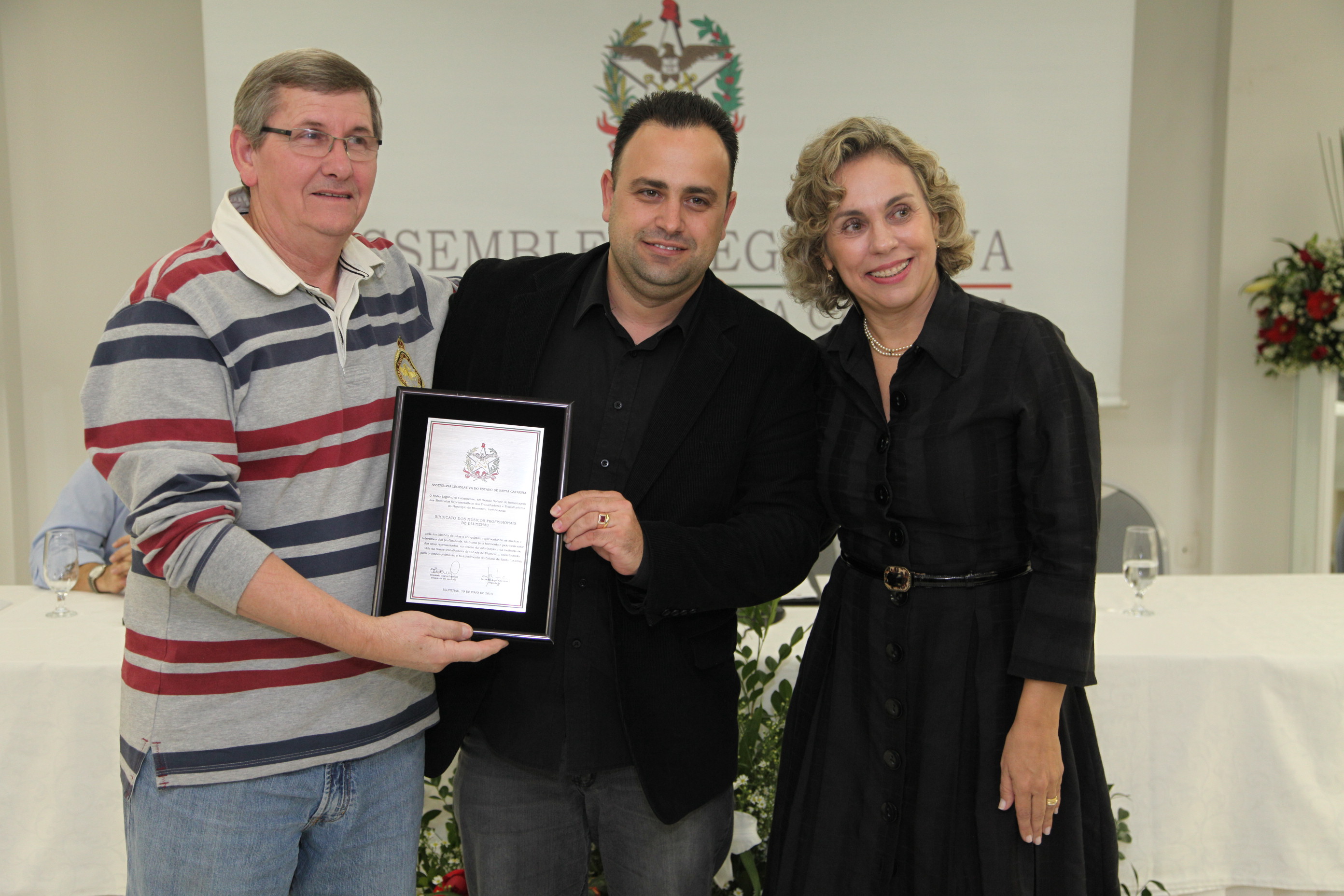Sessão Solene em homenagem aos Sindicatos Representativos dos Trabalhadores da Cidade de Blumenau