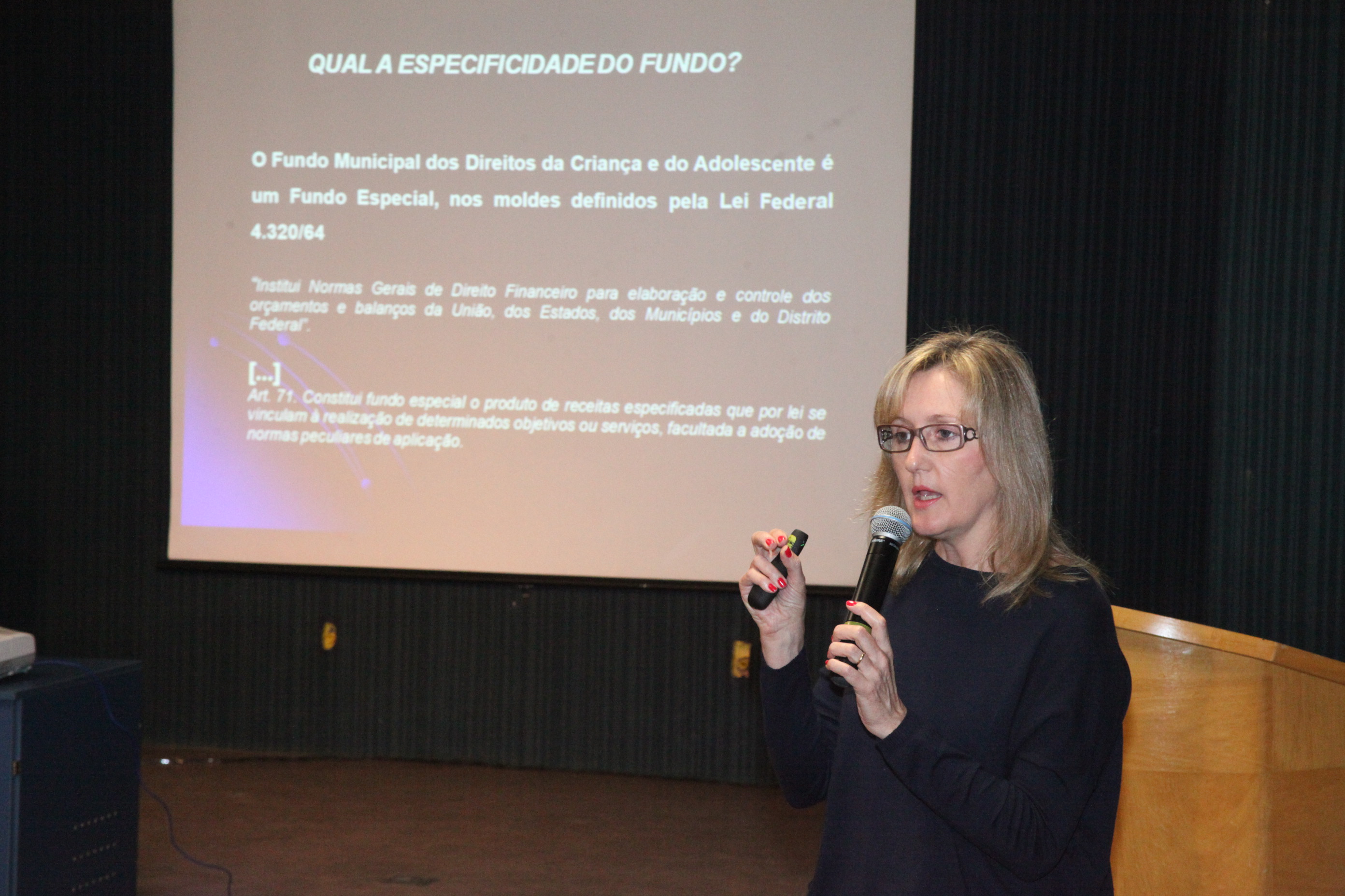 Maristela Alberton Silva. Seminário regionalizado sobre gestão municipal do FIA - Fundo para Infância e Adolescência. Foto: Fábio Queiroz / Agência AL