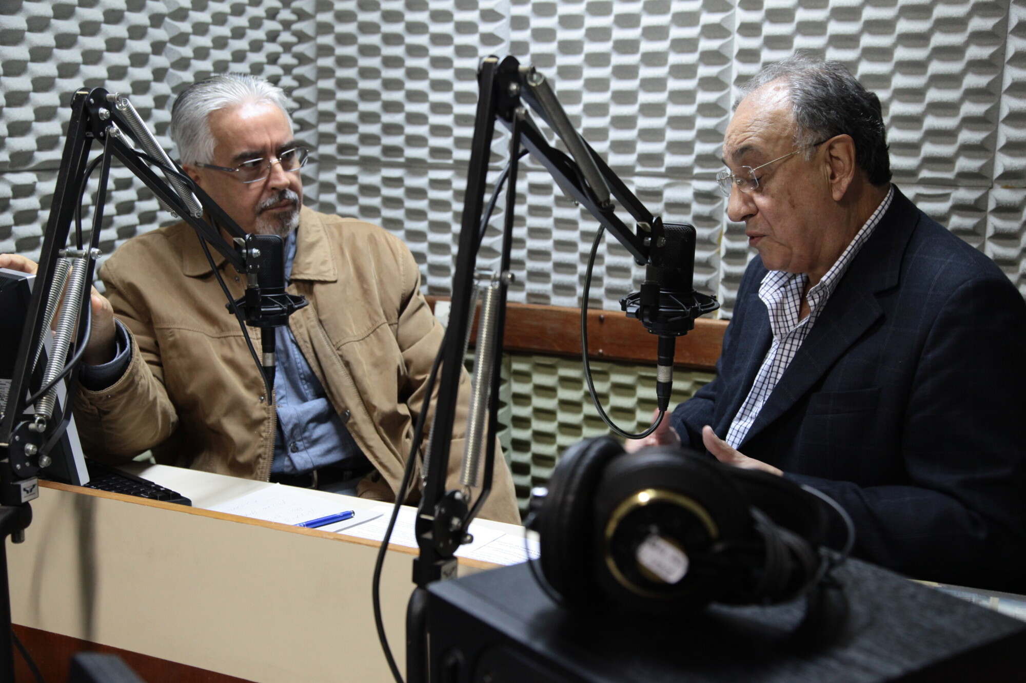 Fundador da Casa do Jornalista, Cyro Barreto é o convidado de Walmir Matos