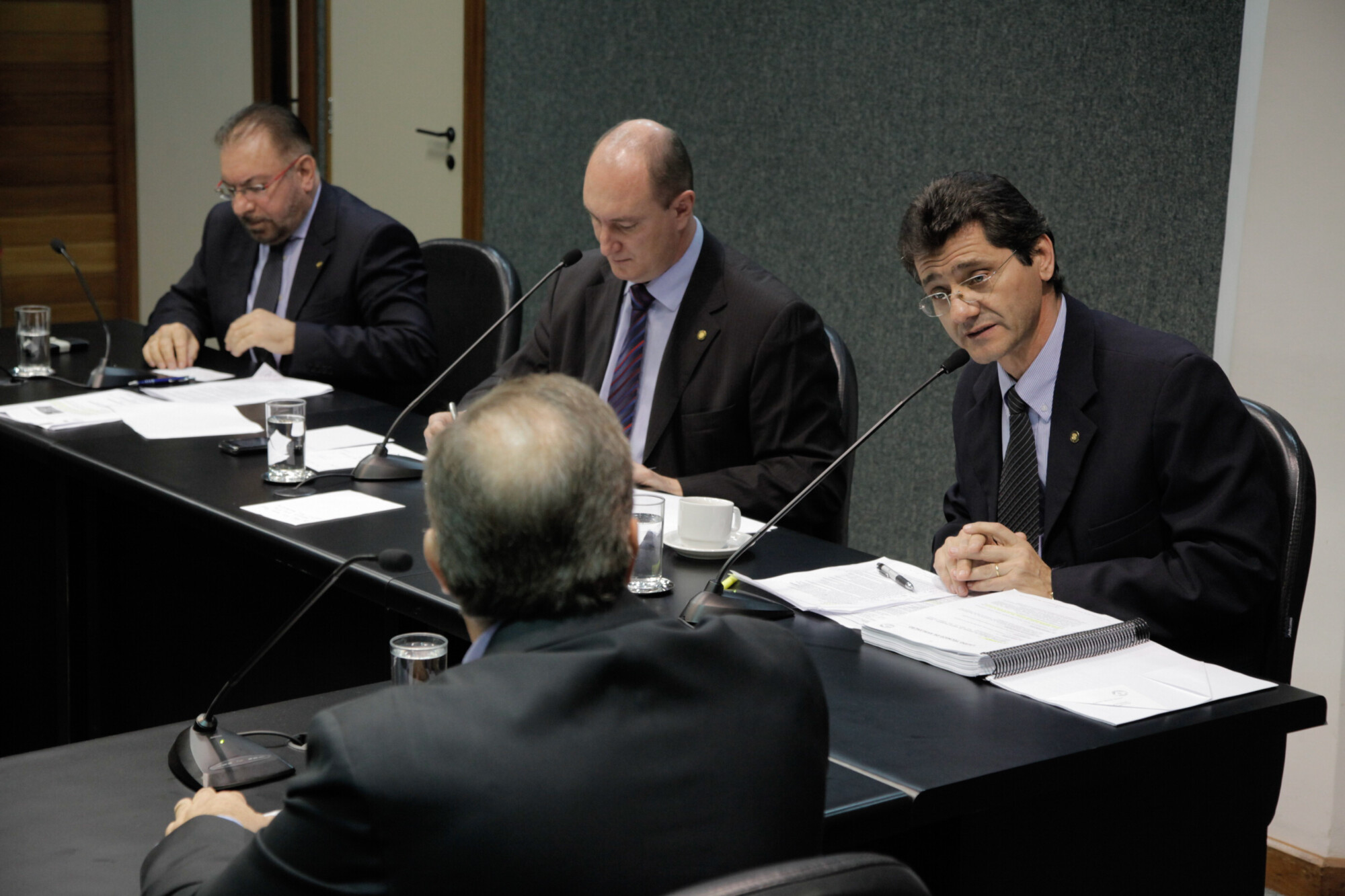 CPI ouve avaliadores de imóveis contratados pelo MP