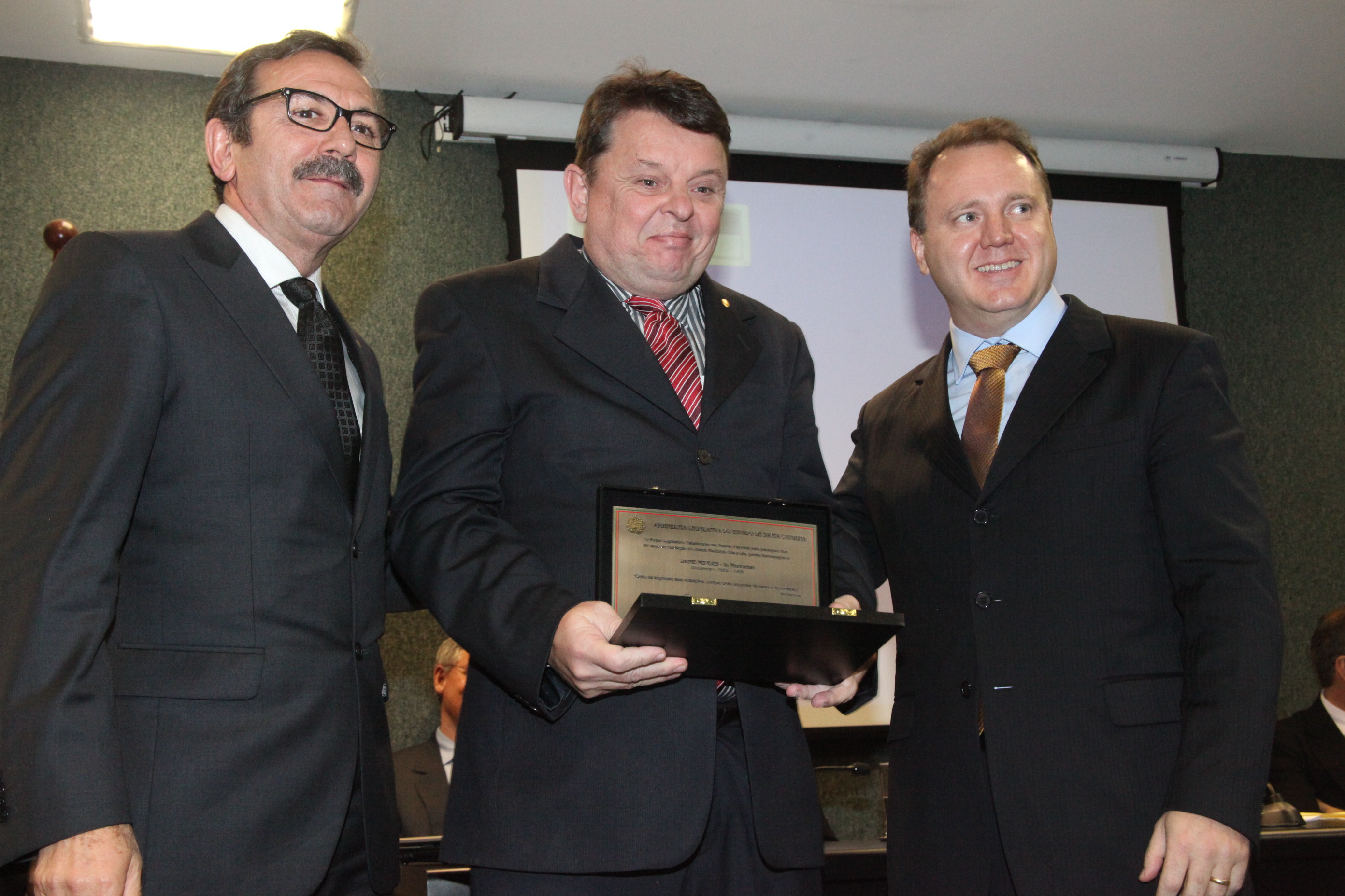 Ato Parlamentar Solene em homenagem aos 60 anos de fundação do Jornal Município Dia a Dia. Foto: Fábio Queiroz / Agência AL
