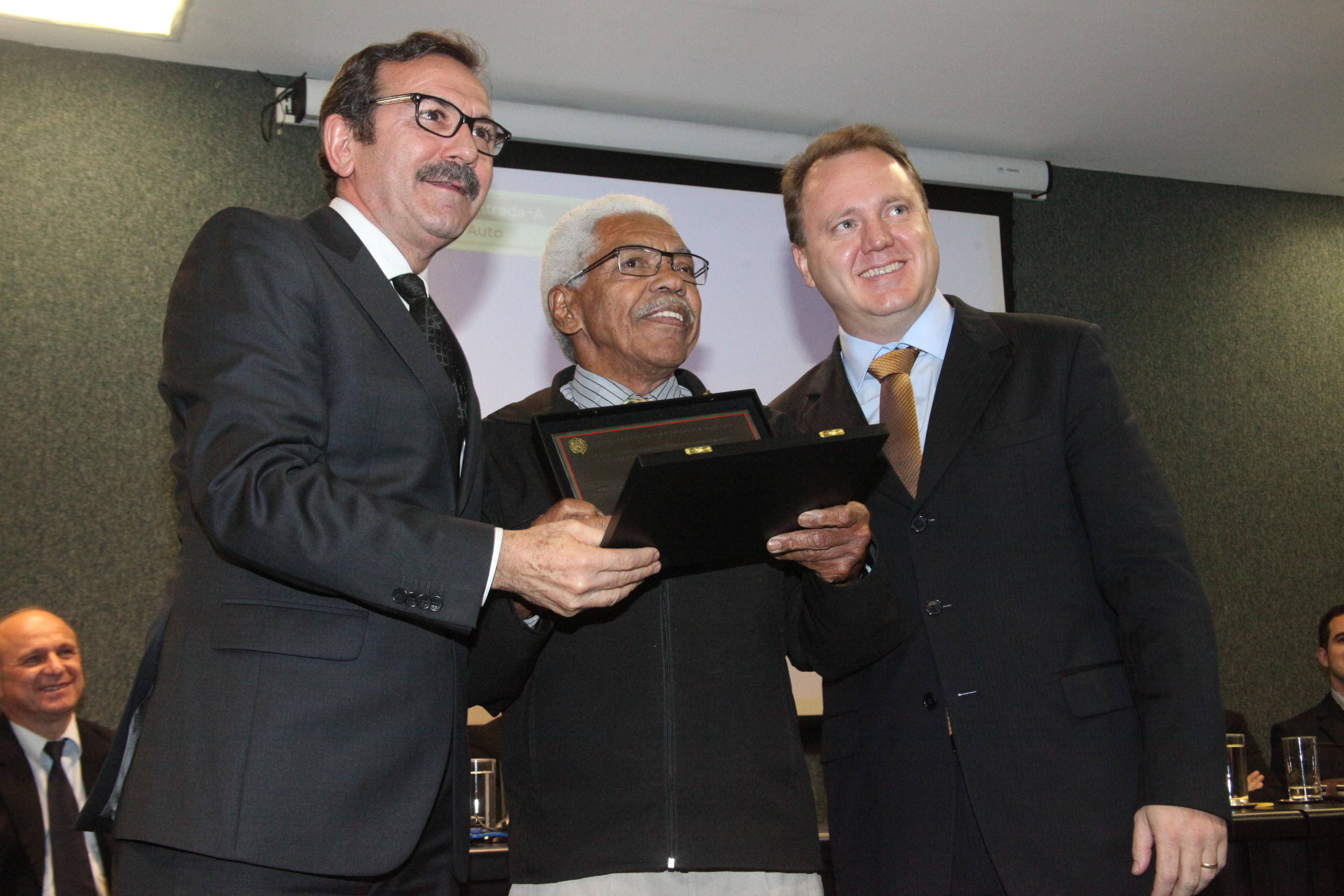 Ato Parlamentar Solene em homenagem aos 60 anos de fundação do Jornal Município Dia a Dia. Foto: Fábio Queiroz / Agência AL