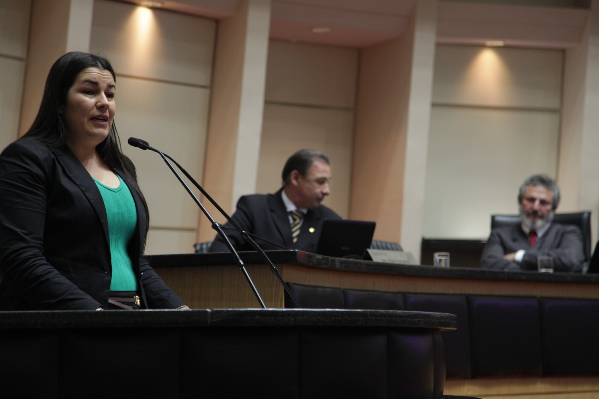Comunidade terapêutica de Içara utiliza a tribuna no Dia de Combate às Drogas