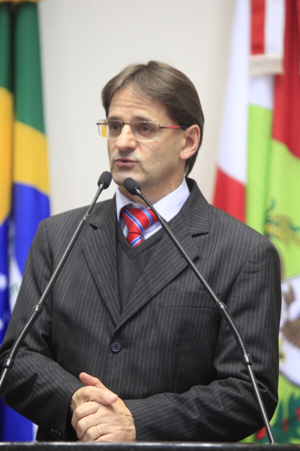 Novo projeto do deputado Saretta busca incentivar o fortalecimento do esporte em Santa Catarina