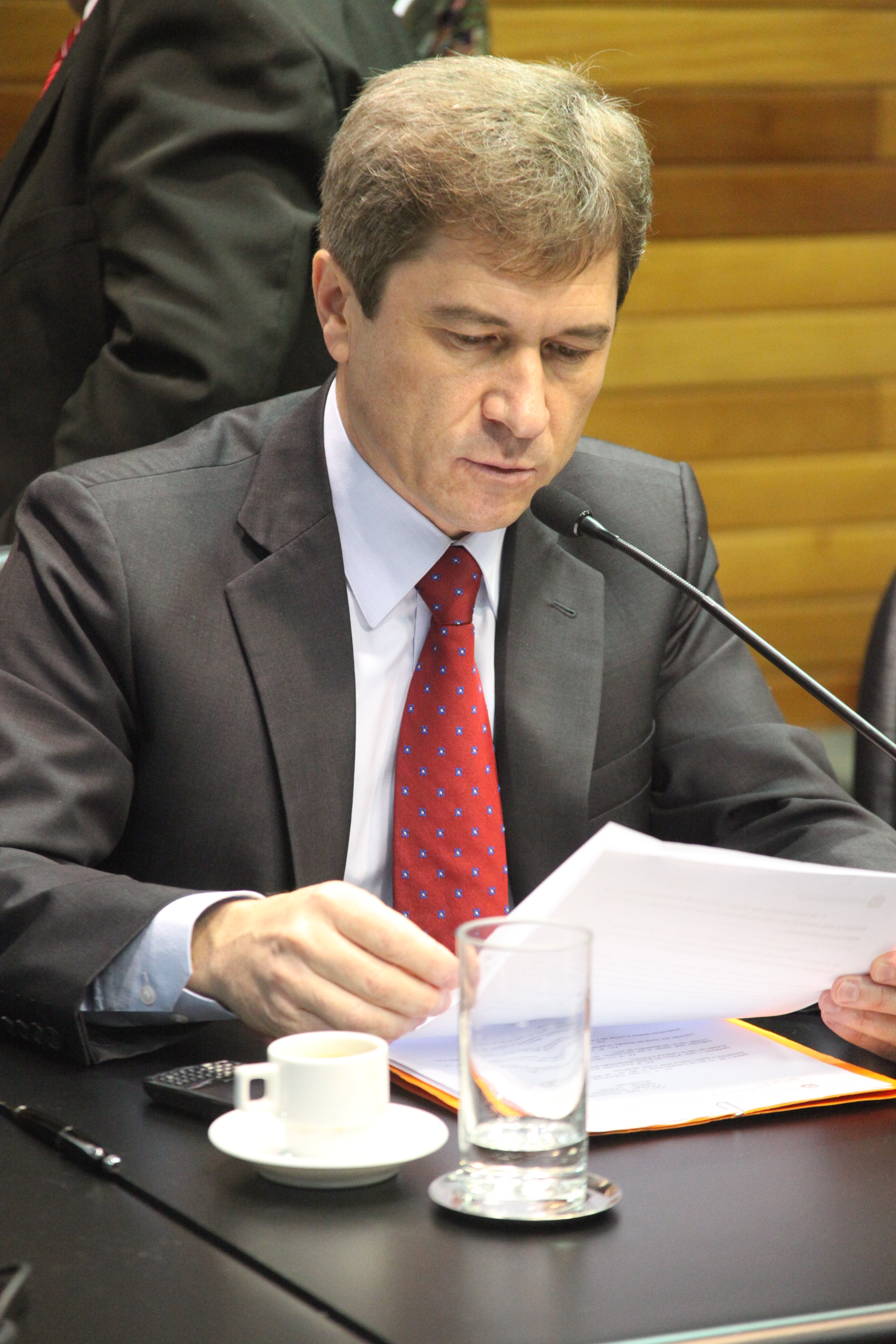 Deputado José Nei Ascari (PSD). Reunião conjunta da Comissão de Finanças e Tributação e Comissão de Transportes. Foto: Fábio Queiroz / Agência AL