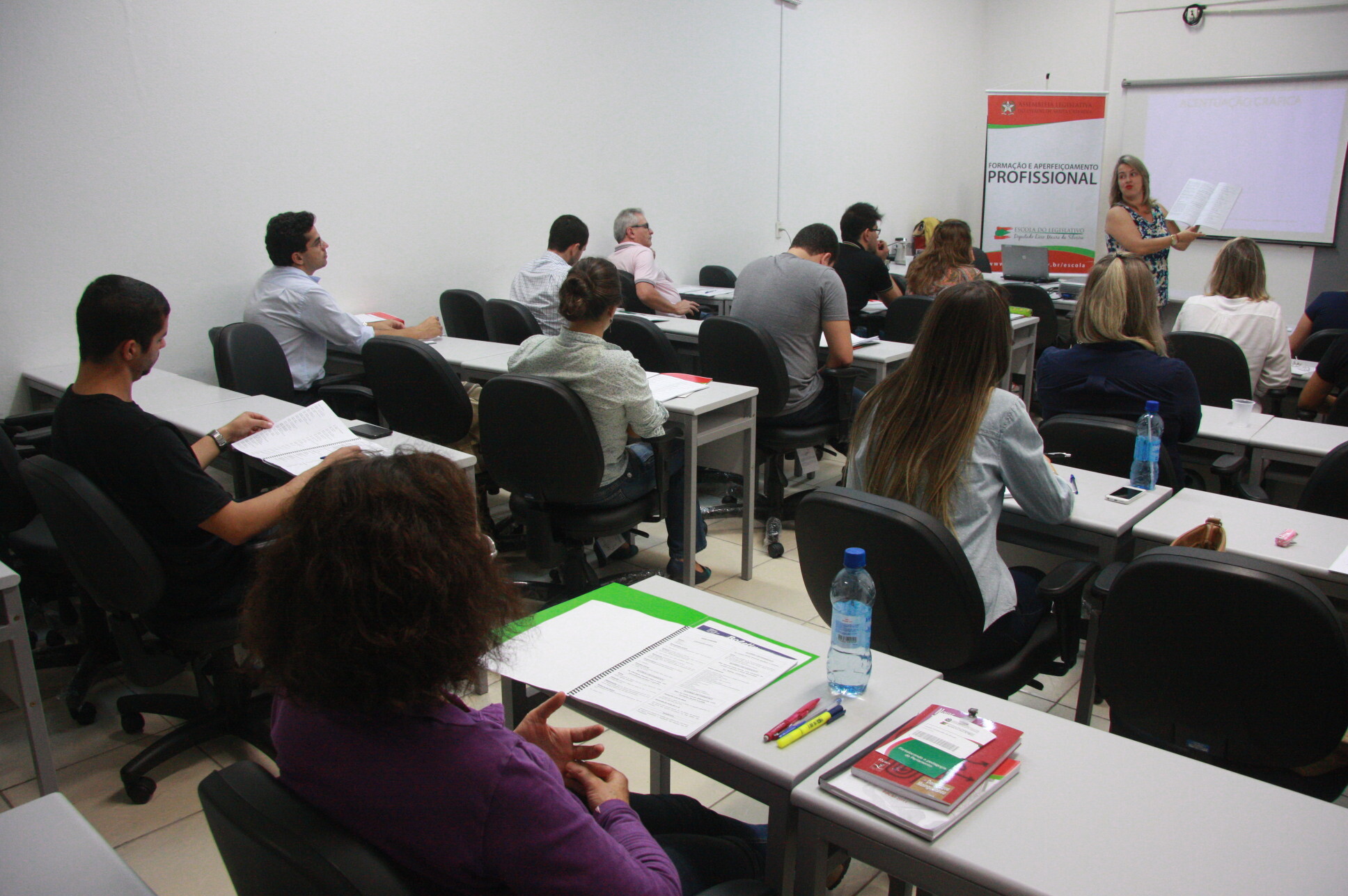 Escola do Legislativo lança calendário de oficinas para o segundo semestre