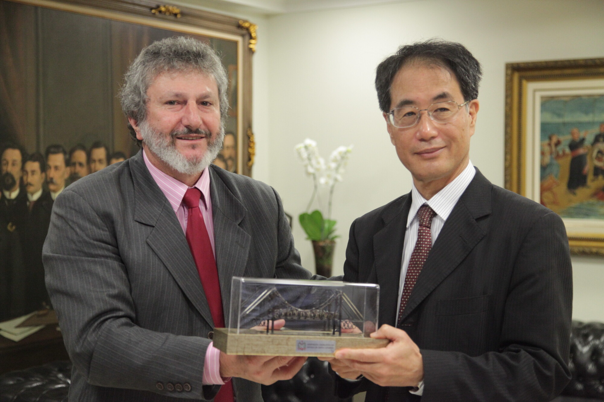Cônsul do Japão visita a Assembleia Legislativa