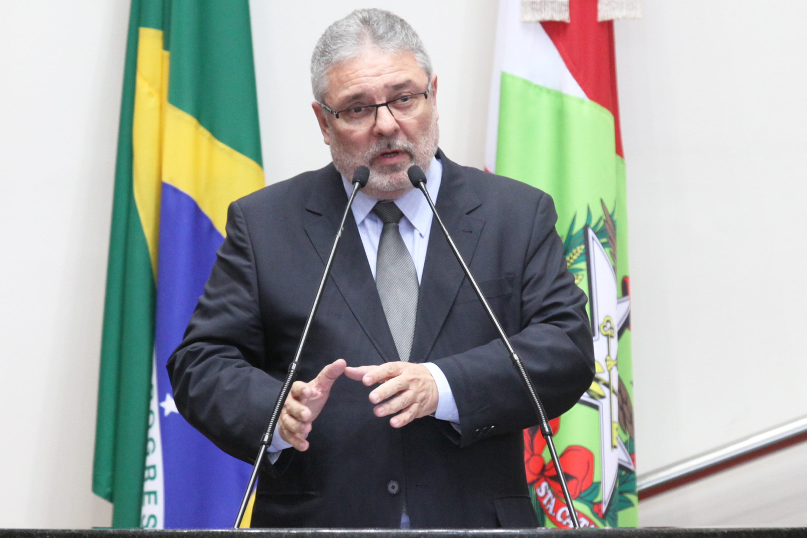 Deputado Paulo França (PMDB). Sessão Ordinária. Foto: Fábio Queiroz / Agência AL