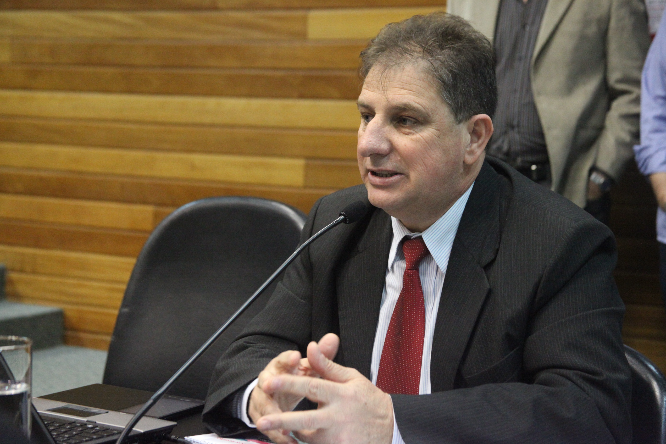 Secretário de Estado da Infraestrutura João Carlos Ecker. Reunião da Comissão de Finanças e Tributação. Foto: Fábio Queiroz / Agência AL