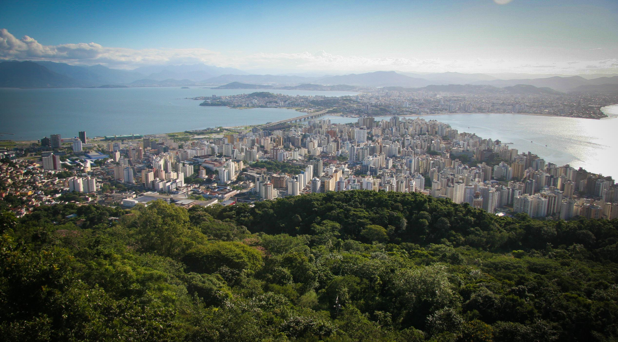 Vista panorâmica de Florianópolis. Foto: Miriam Zomer