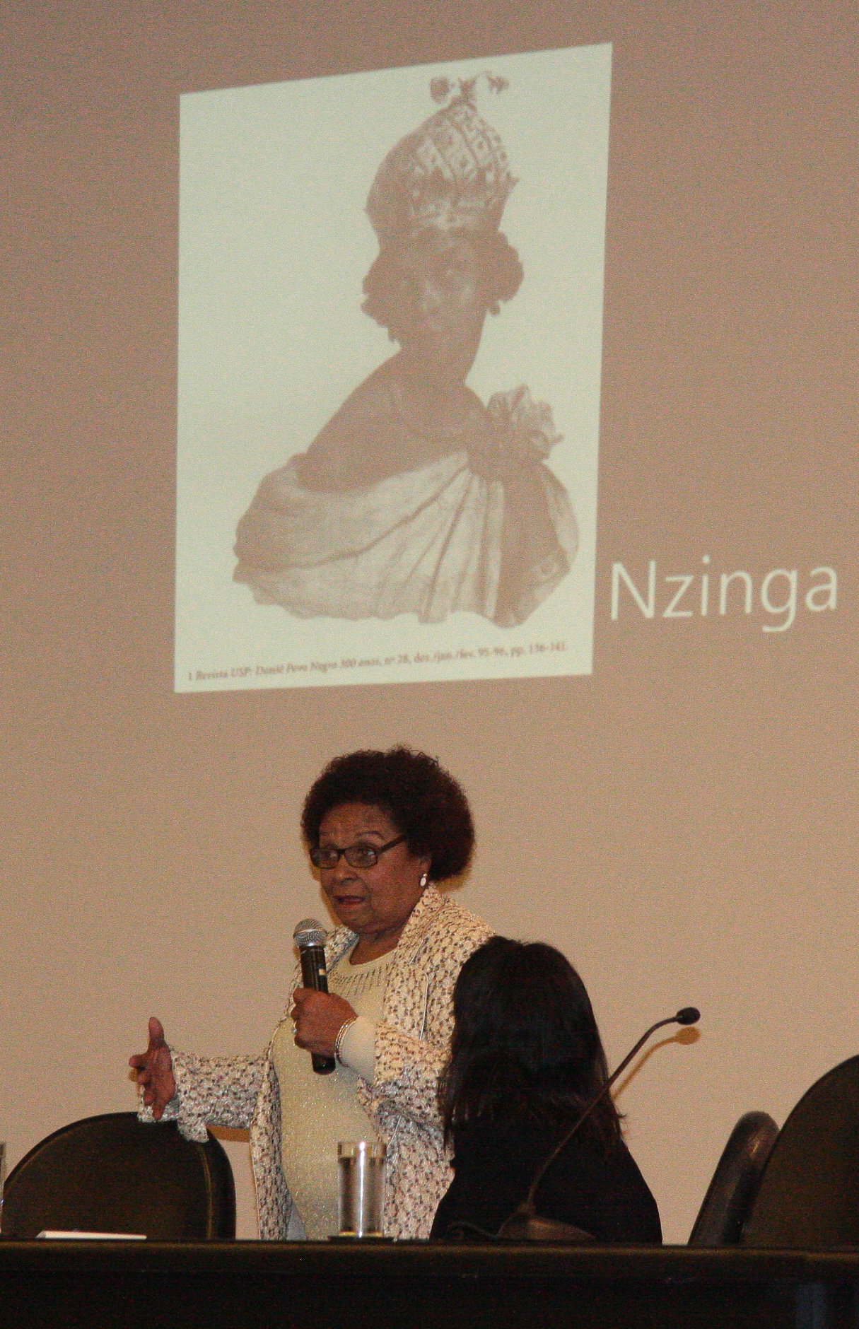 Professora Altair Alves Lucio. Evento em homenagem ao dia internacional da Mulher Negra. Fotos: Ana Luiza Avila Tenfen/PAB