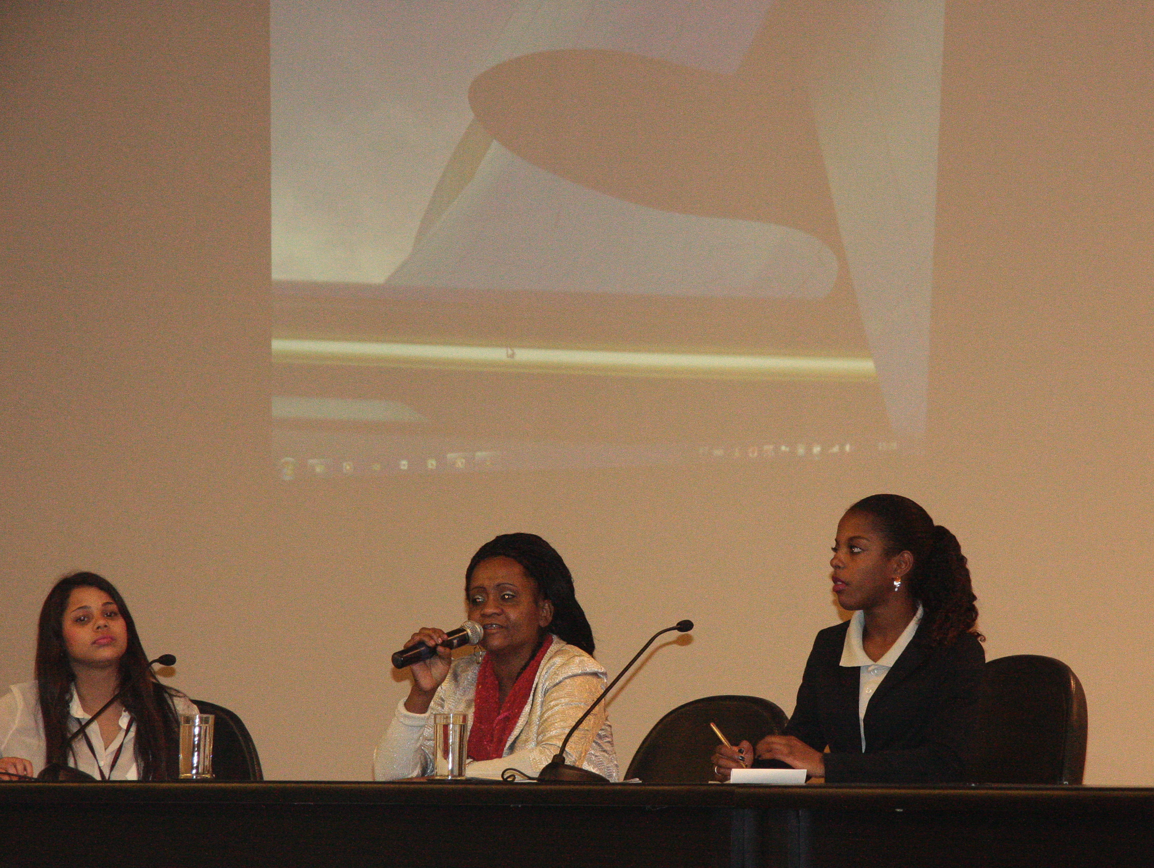 Evento em homenagem ao dia internacional da Mulher Negra. Fotos: Ana Luiza Avila Tenfen/PAB
