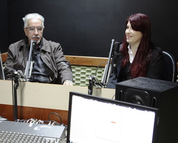 Júlia Darela fala sobre seu projeto “BROADWAY: Por trás das cortinas”