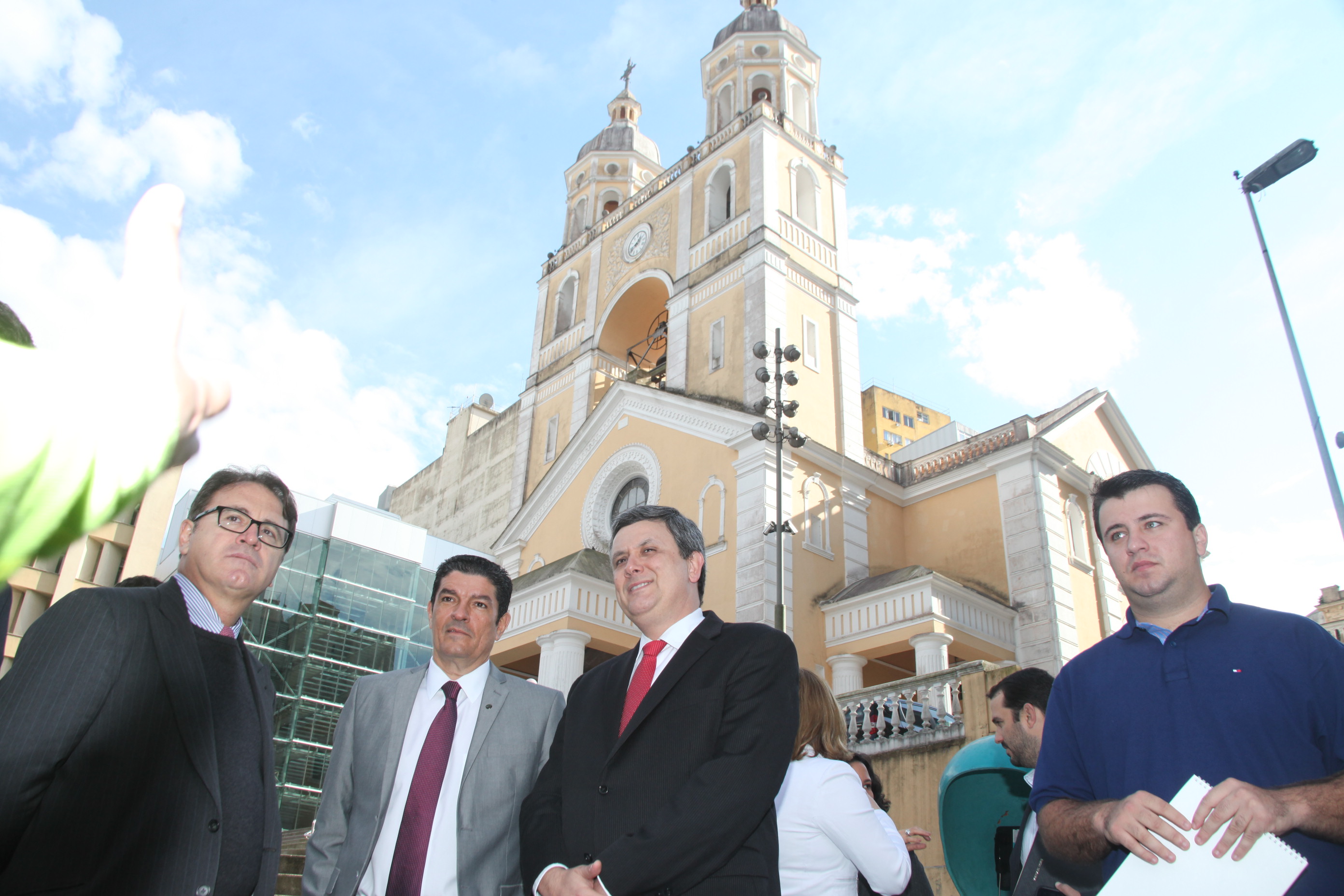 Presidente da Câmara Municipal de Florianópolis, vereador César Faria, reúne-se com o Ministro do Turismo Vinícius Lages. Foto: Fábio Queiroz / Agência AL