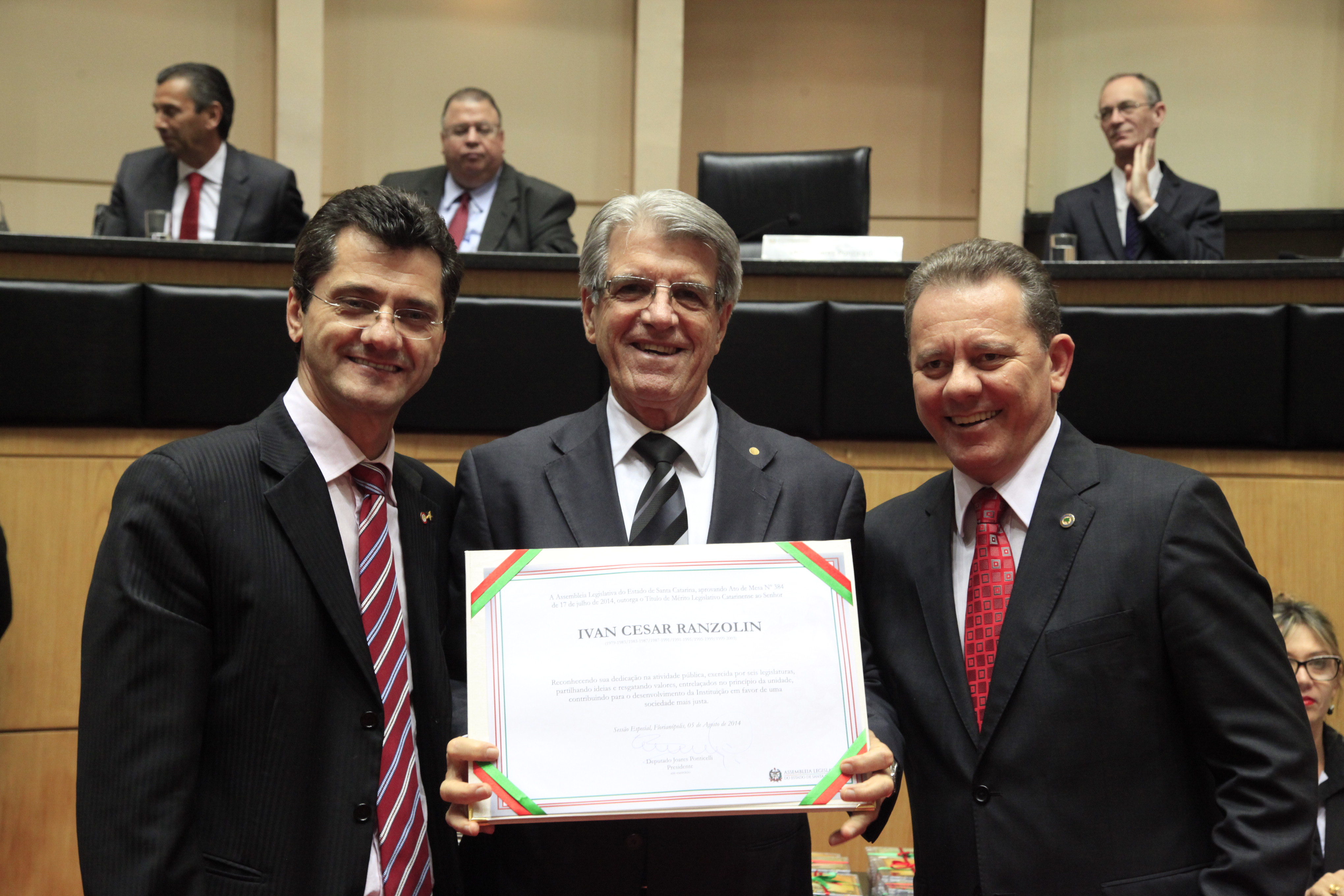Título de Mérito Legislativo Catarinense ao Senhor Ivan Cesar Ranzolin. Sessão Especial em comemoração aos 180 anos da Instalação do Parlamento Catarinense. Foto: Carlos Kilian/Agência AL