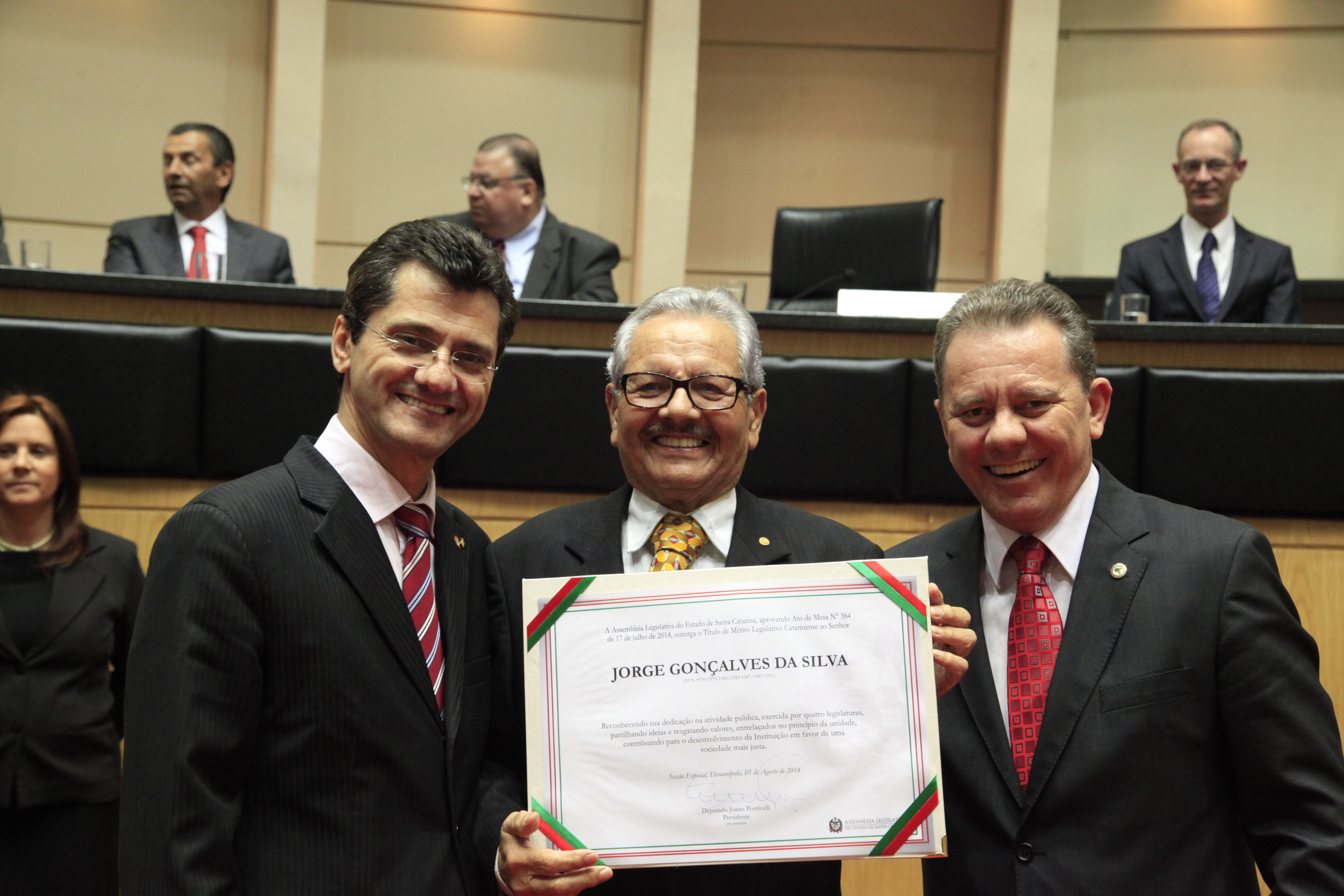 Título de Mérito Legislativo Catarinense ao Senhor Jorge Gonçalves da Silva. Sessão Especial em comemoração aos 180 anos da Instalação do Parlamento Catarinense. Foto: Carlos Kilian/Agência AL