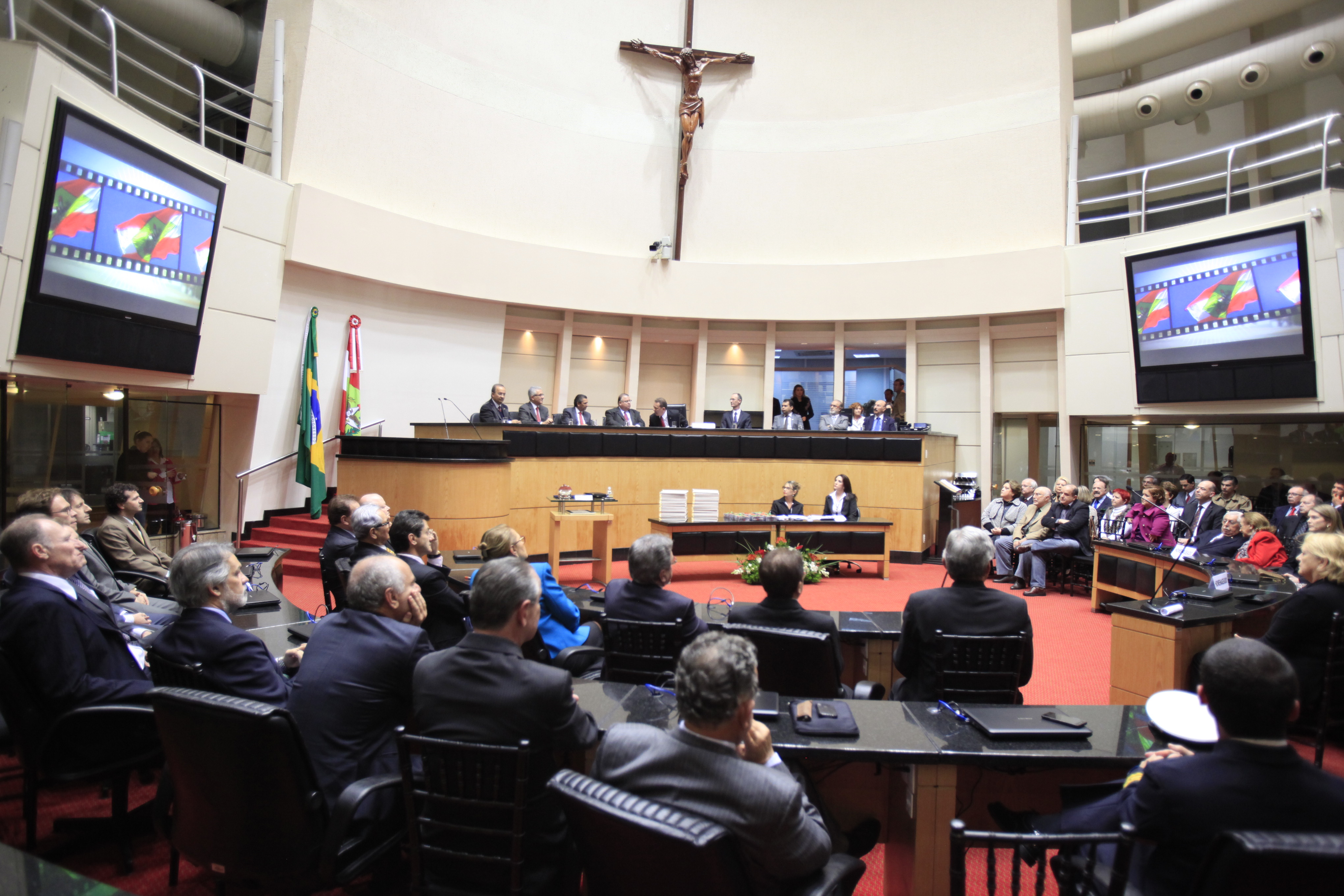 Sessão Especial em comemoração aos 180 anos da Instalação do Parlamento Catarinense. Foto: Carlos Kilian/Agência AL