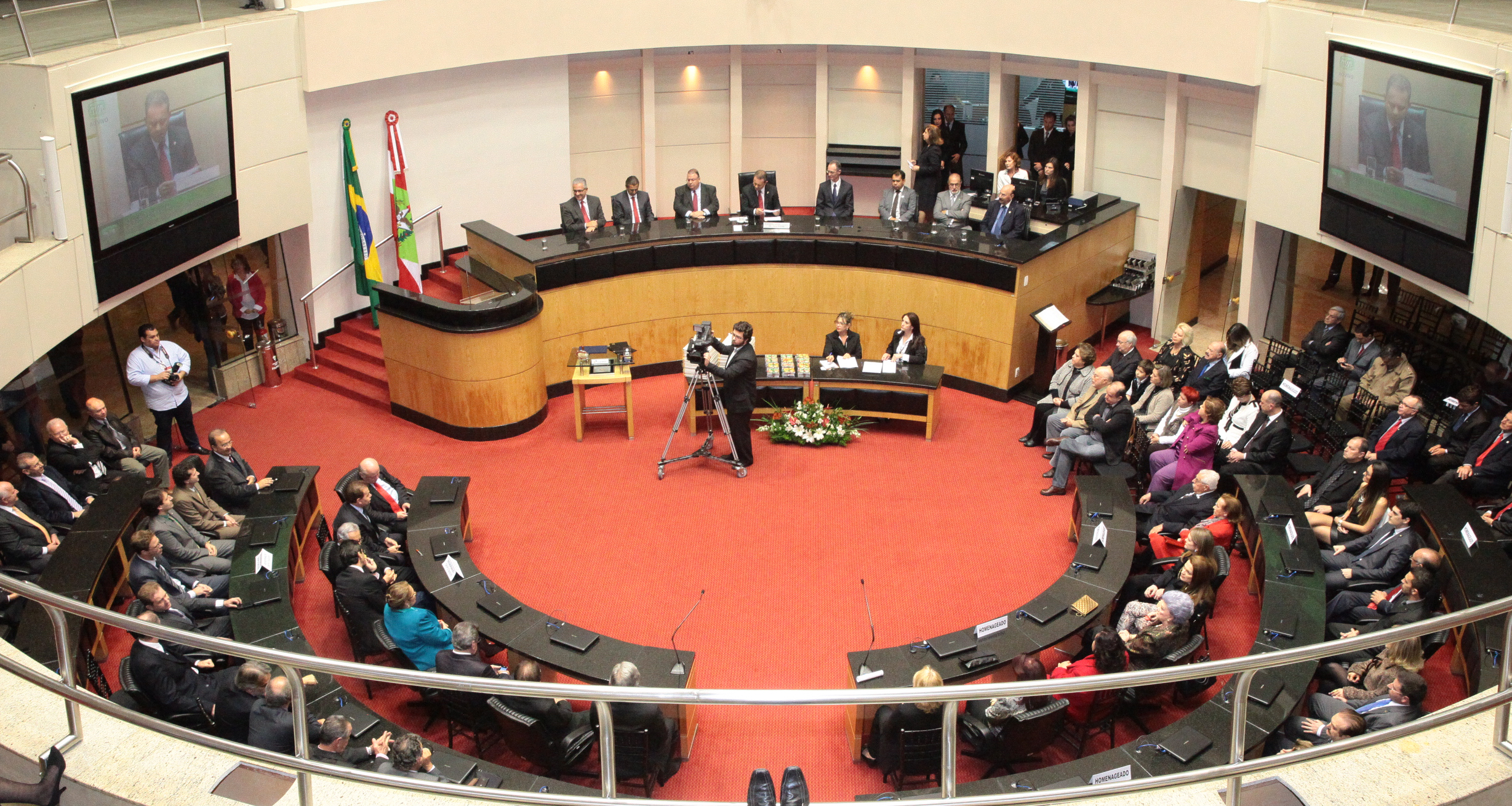 Sessão Especial em comemoração aos 180 anos da Instalação do Parlamento Catarinense. Foto: Fábio Queiroz/Agência AL