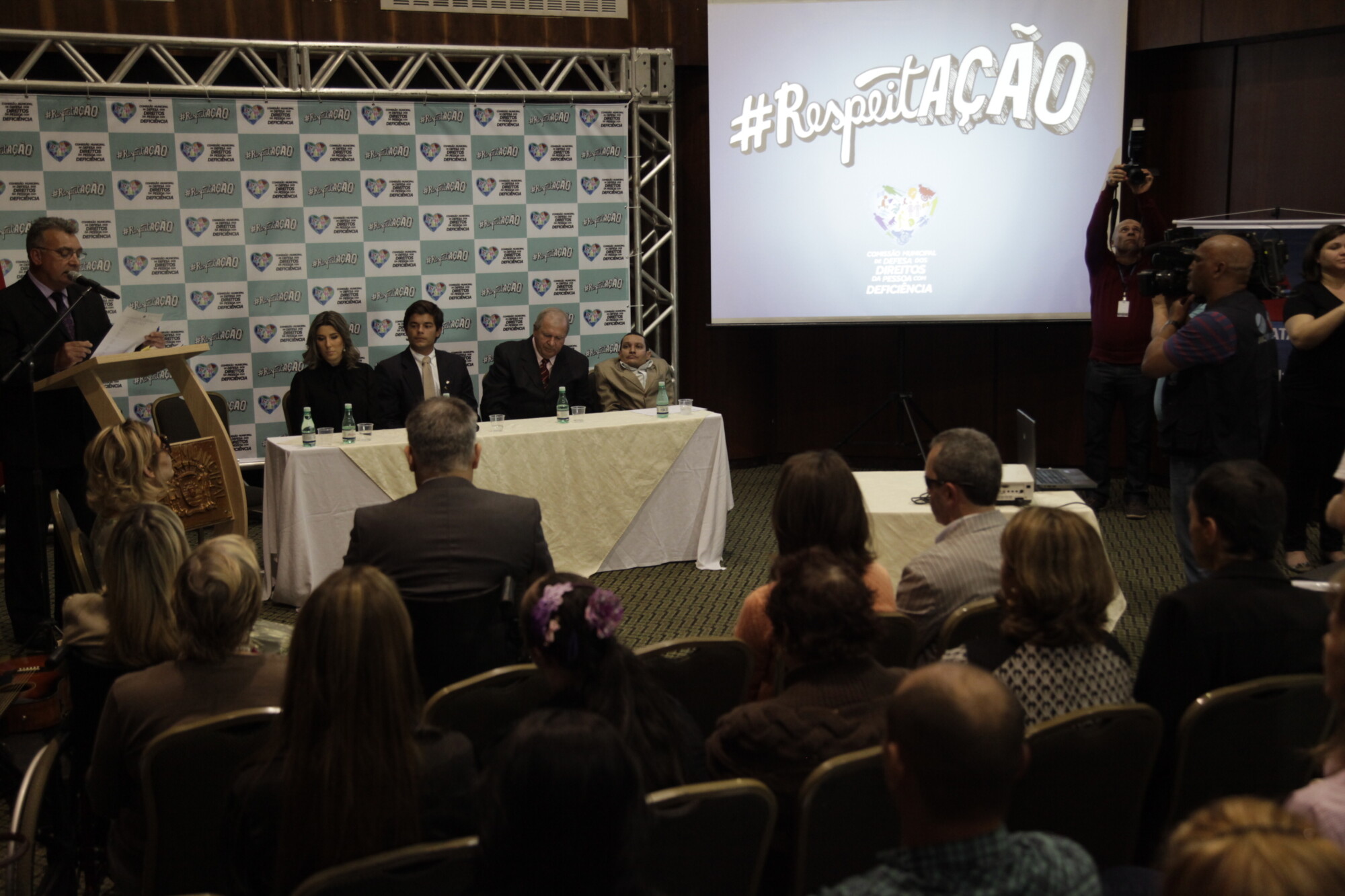 Campanha busca conscientização sobre direitos das pessoas com deficiência