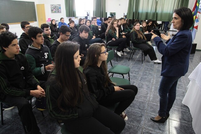 Alunos de Correia Pinto. FOTO: Miriam Zomer/Agência AL
