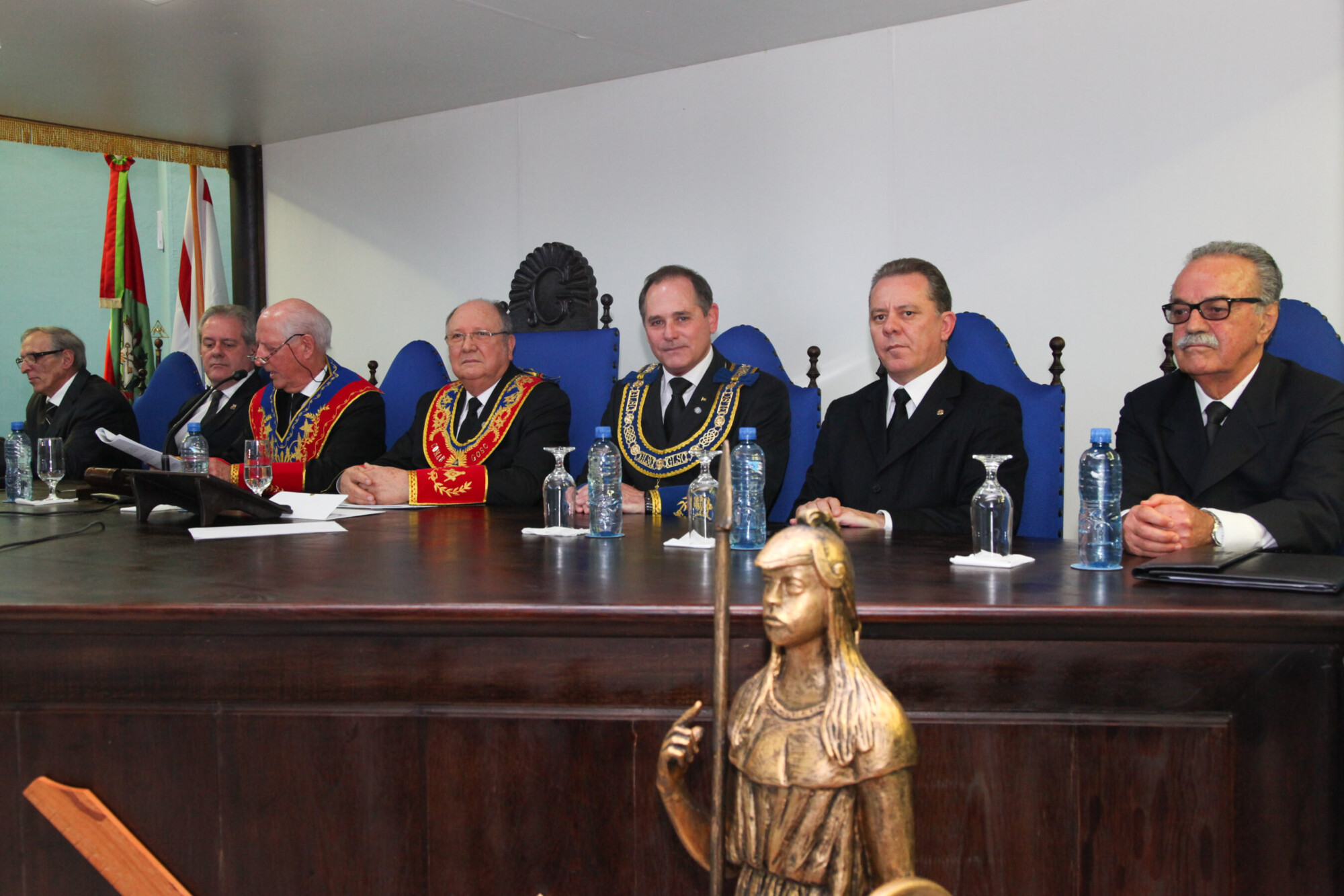 O presidente interino da Assembleia Legislativa, deputado Joares Ponticelli (PP), prestigiou o evento e integrou a mesa das autoridades