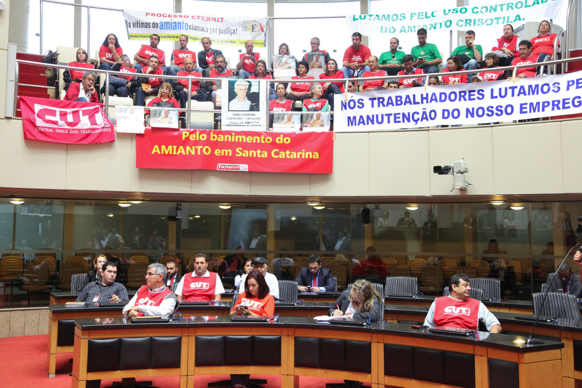 Representantes de entidades acompanharam a votação do projeto na CCJ