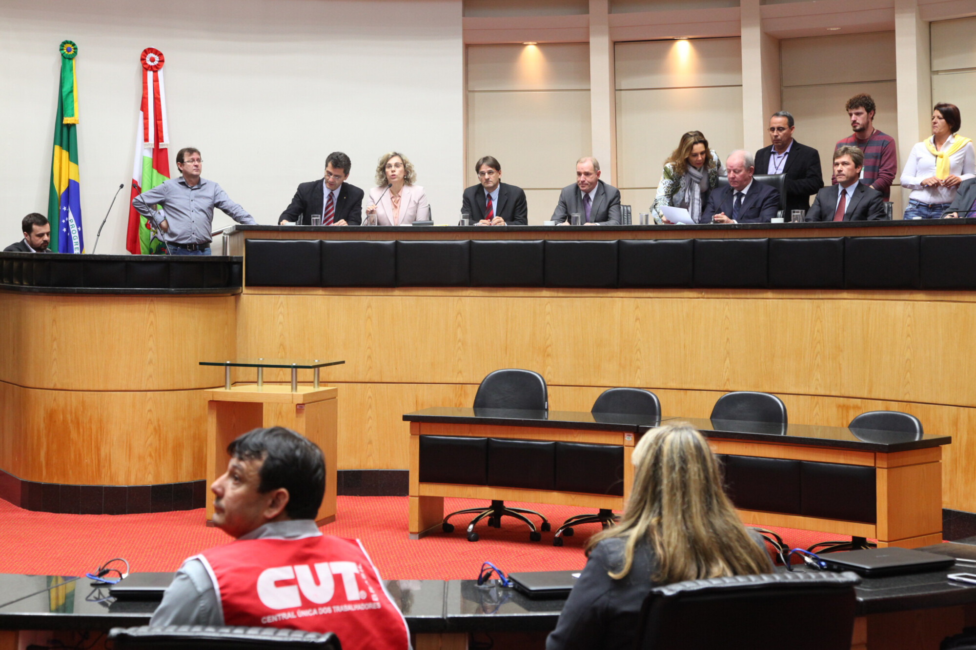 Proibição do amianto avança na Assembleia Legislativa