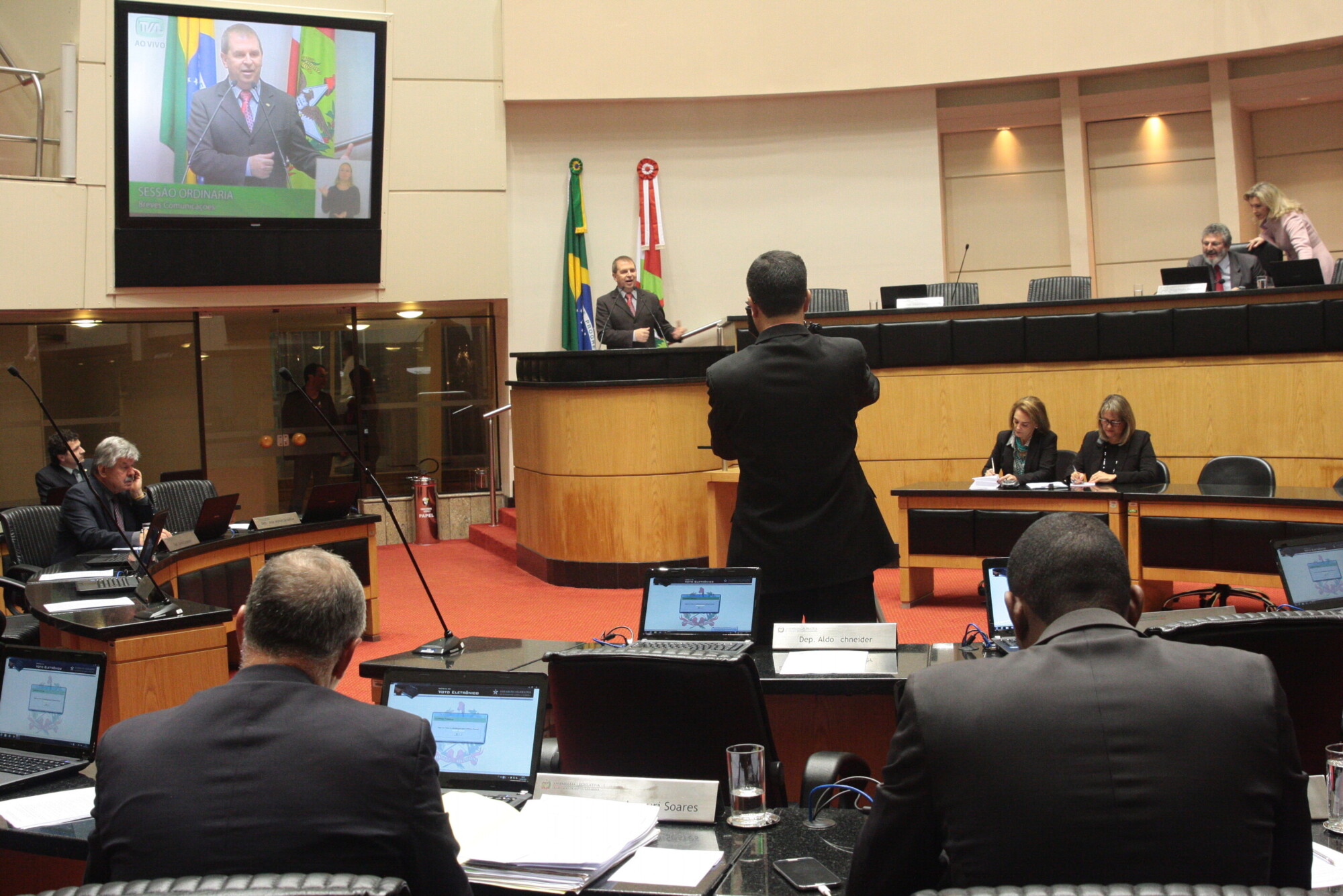 Temas como a proibição do uso de amianto, aniversário de municípios e segurança repercutiram na sessão FOTOS: Eduardo Guedes de Oliveira / Agência AL