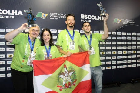 Pesquisadores do Senai/SC receberam premiação em Belo Horizonte. FOTO: Ivonei Fazzioni/Fiesc