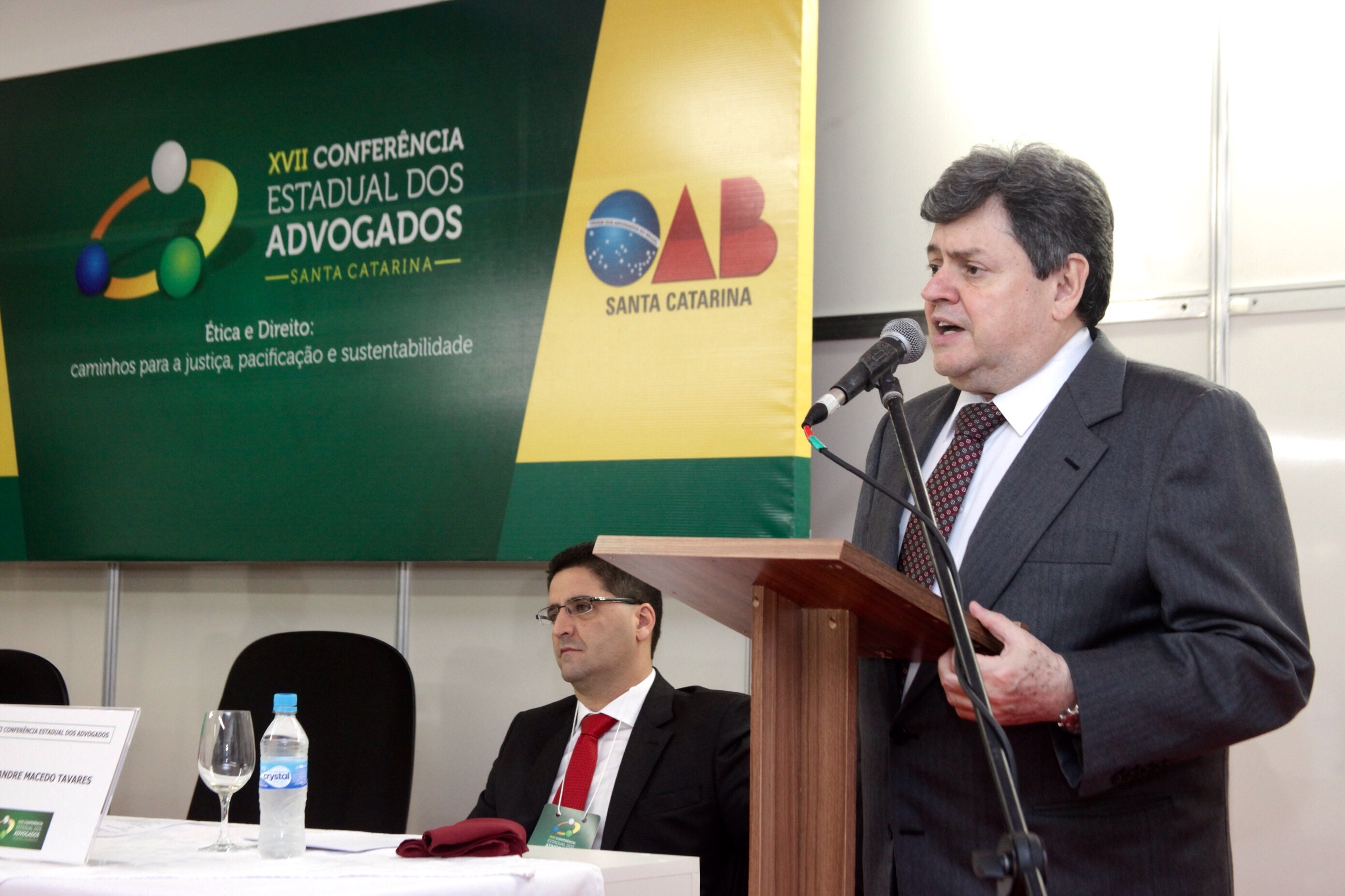 Palestra O sistema tributário constitucional e reforma tributária. XVII Conferência Estadual dos Advogados de SC. Foto: Fábio Queiroz / Agência AL