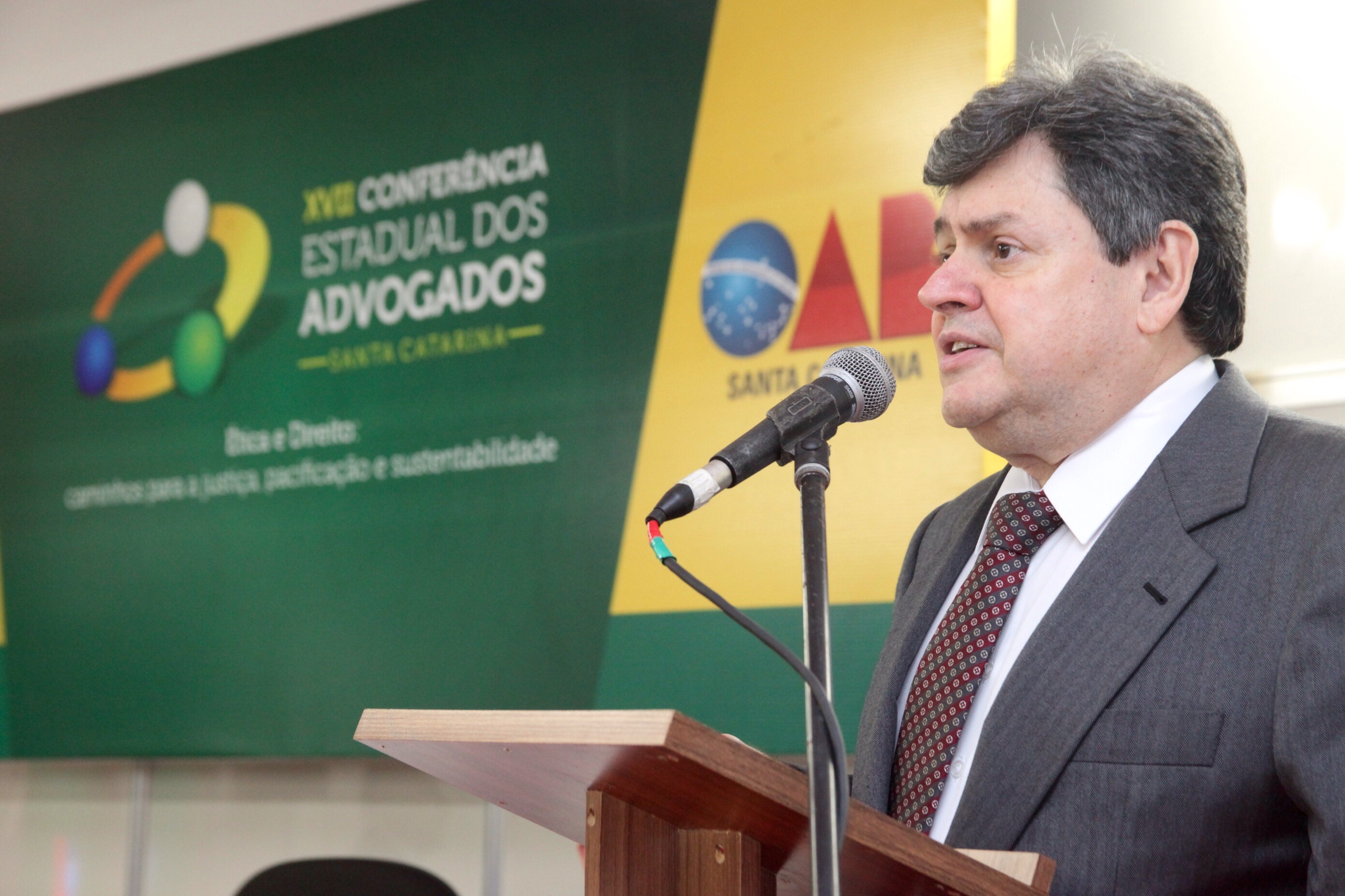 Dr. Antônio Carazza. XVII Conferência Estadual dos Advogados de SC. Foto: Fábio Queiroz / Agência AL