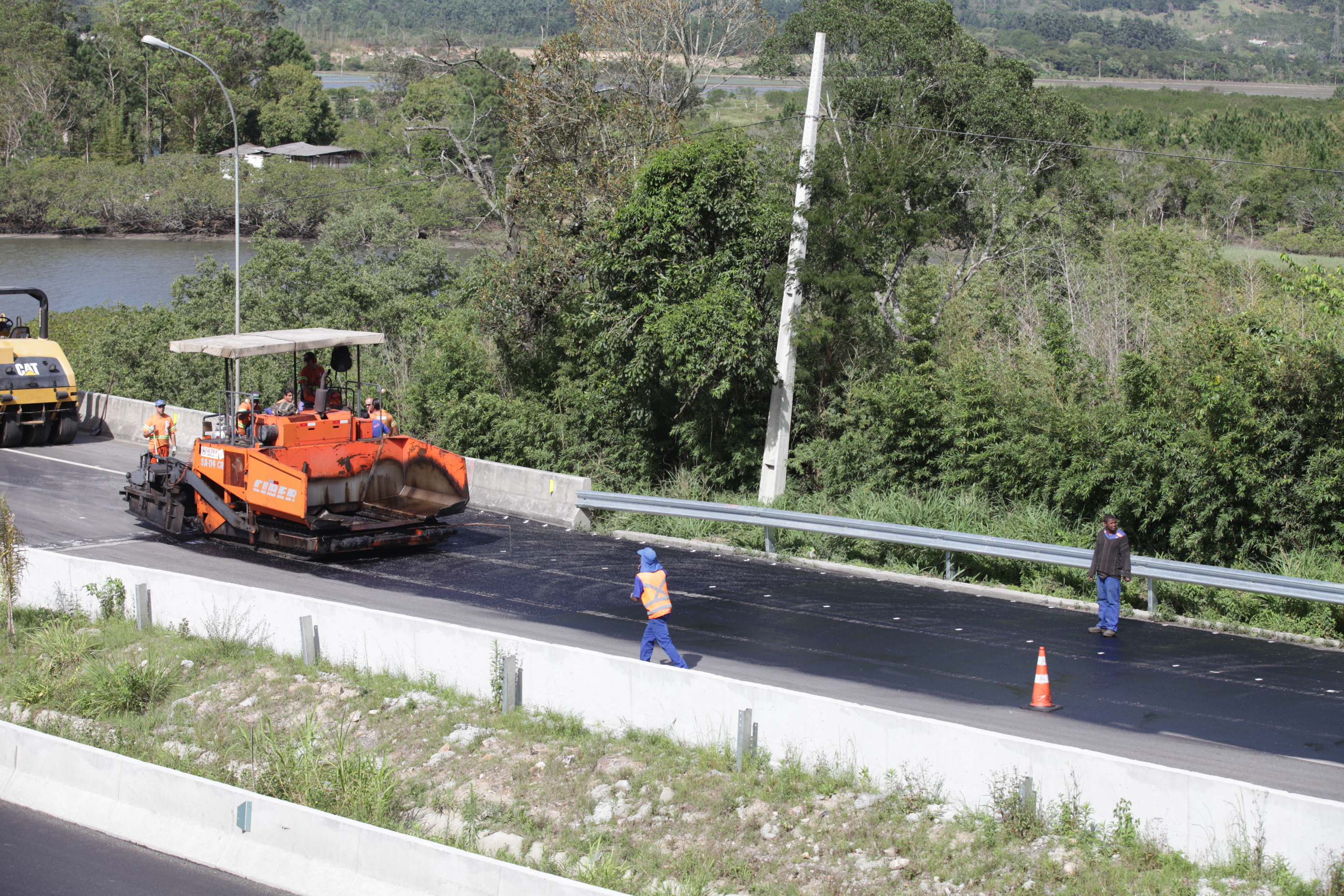 BR 101 - Obras no Morro dos Cavalos