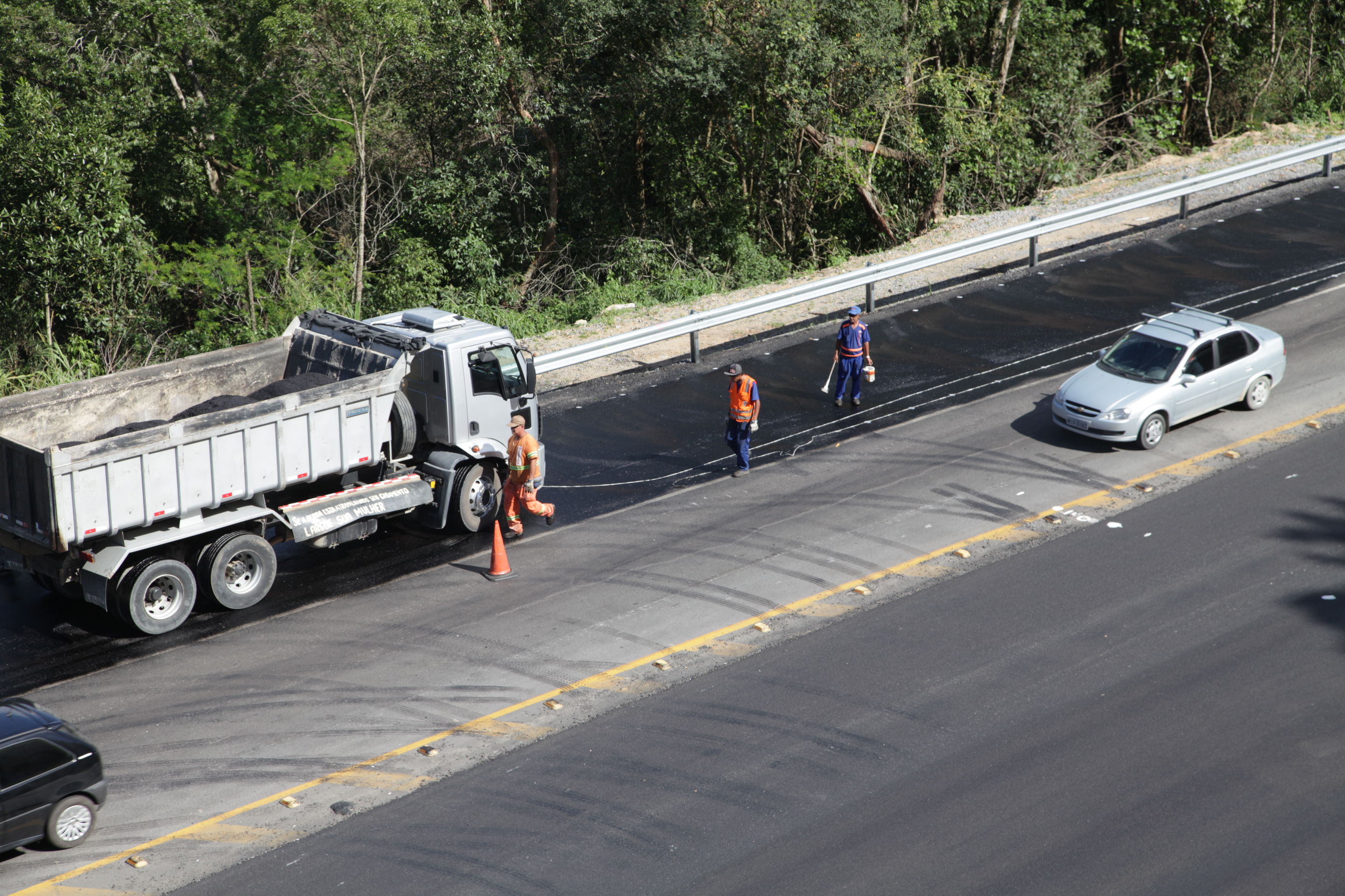 BR 101 - Obras no Morro dos Cavalos
