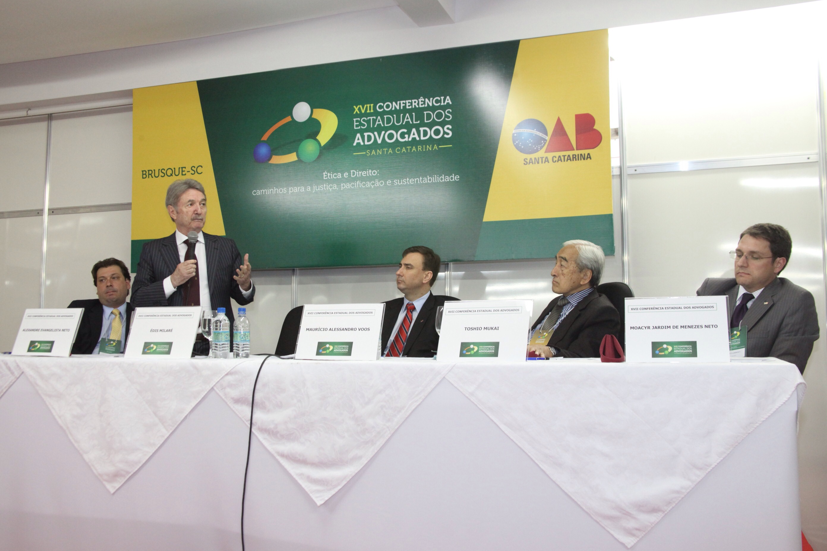 Dr. Edis Milaré. Palestra Direito ambiental: origens, realidades e perspectivas. XVII Conferência Estadual Advogados. Foto: Fábio Queiroz / Agência AL