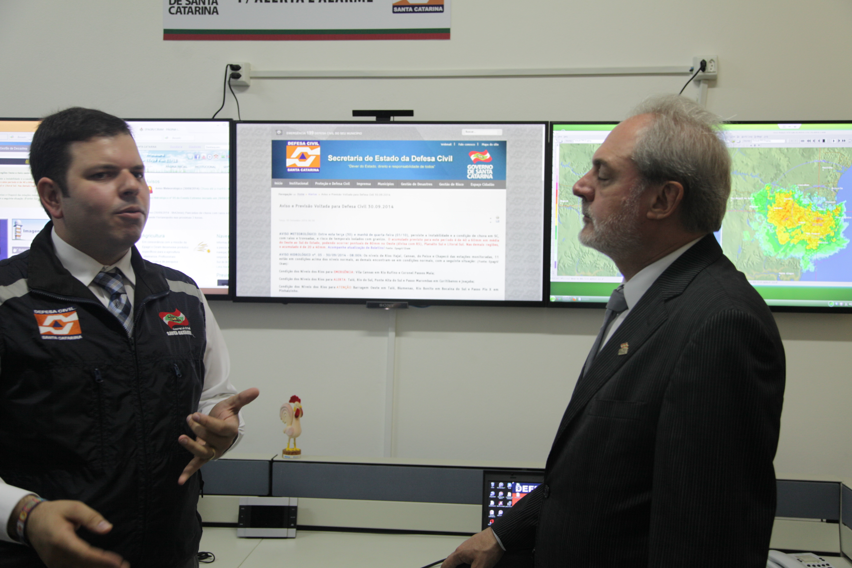 Secretário Rodrigo Moratelli e Governador  Nelson Schaefer.