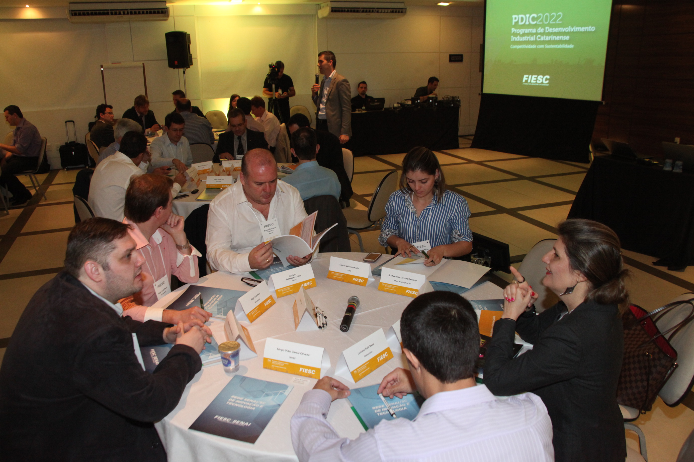 FIESC e especialistas avaliam rota de crescimento para indústria da energia. Foto: Fábio Queiroz / Agência AL