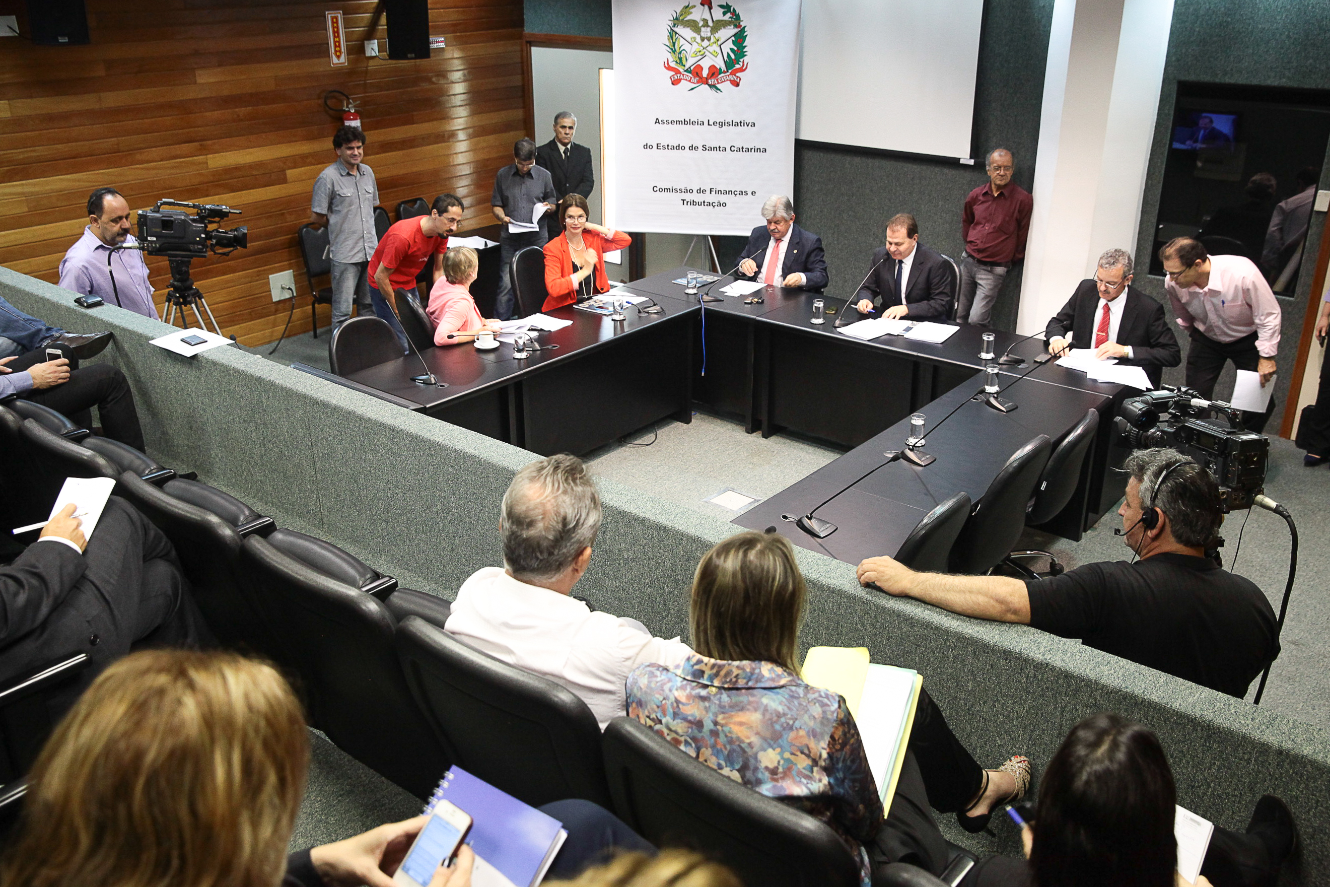Reunião da Comissão de Finanças. Foto: Miriam Zomer/Agência AL
