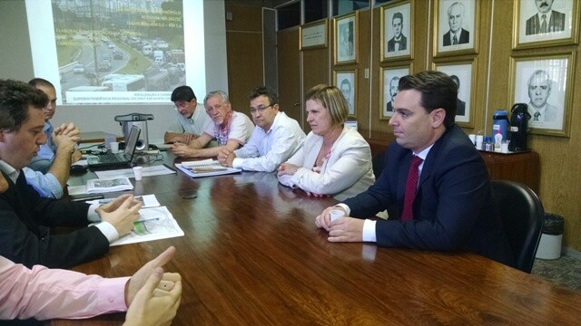 Projeto de ampliação da Via Expressa é apresentado a prefeitos