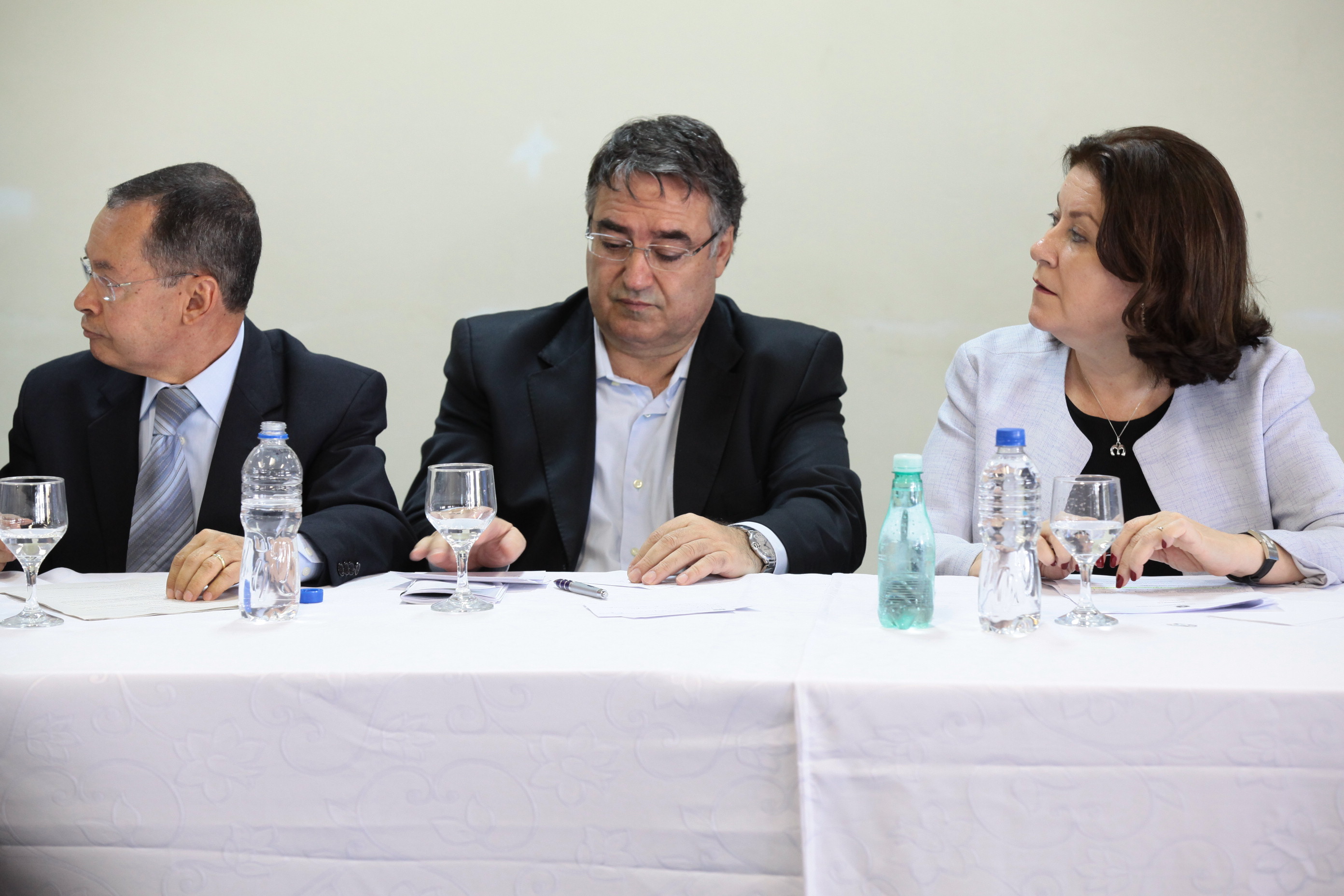 Assinatura sobre estudos da Ferrovia da Integração - Chapecó. Fotos: Miriam Zomer/Agência AL